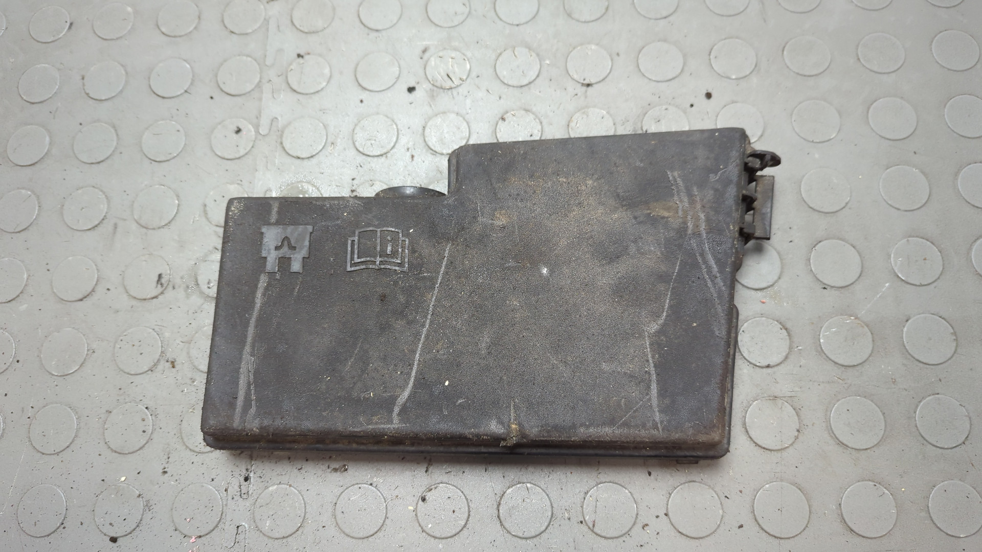 Корпус блока предохранителей