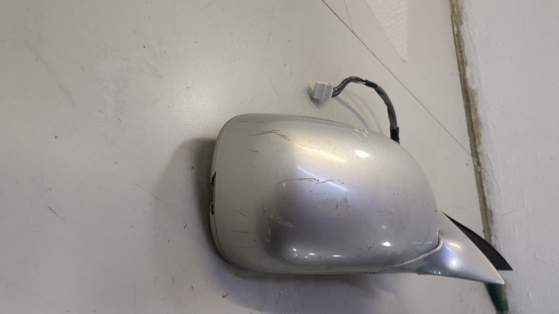 Зеркало правое электрическое