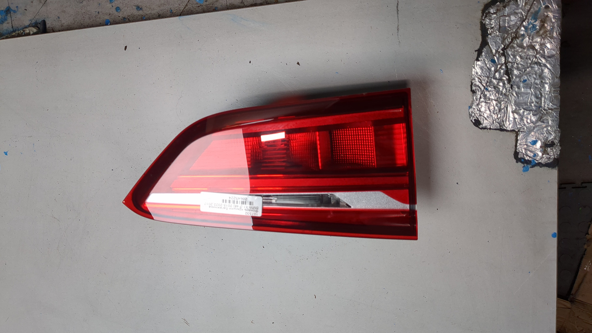 Фонарь задний внутренний левый