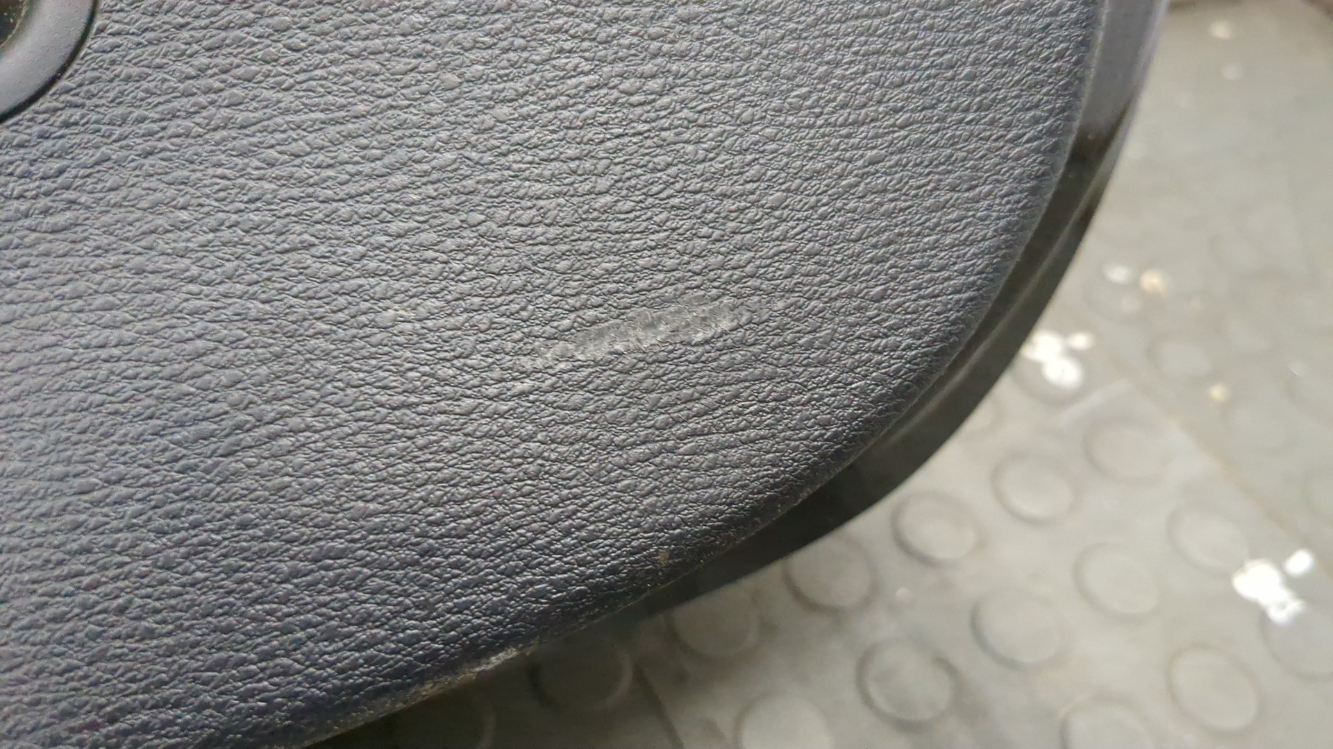 Дверь багажника