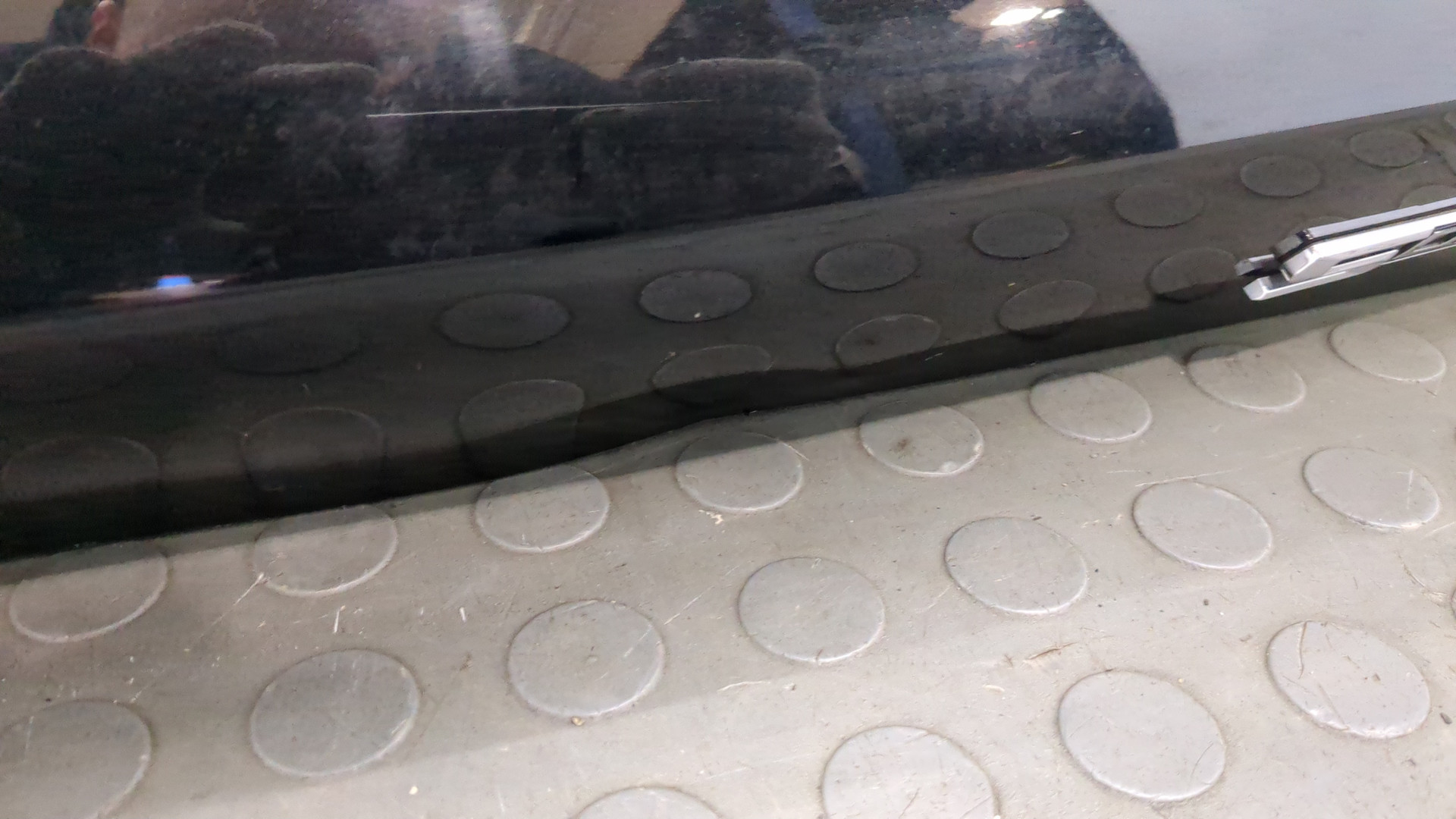 Дверь багажника