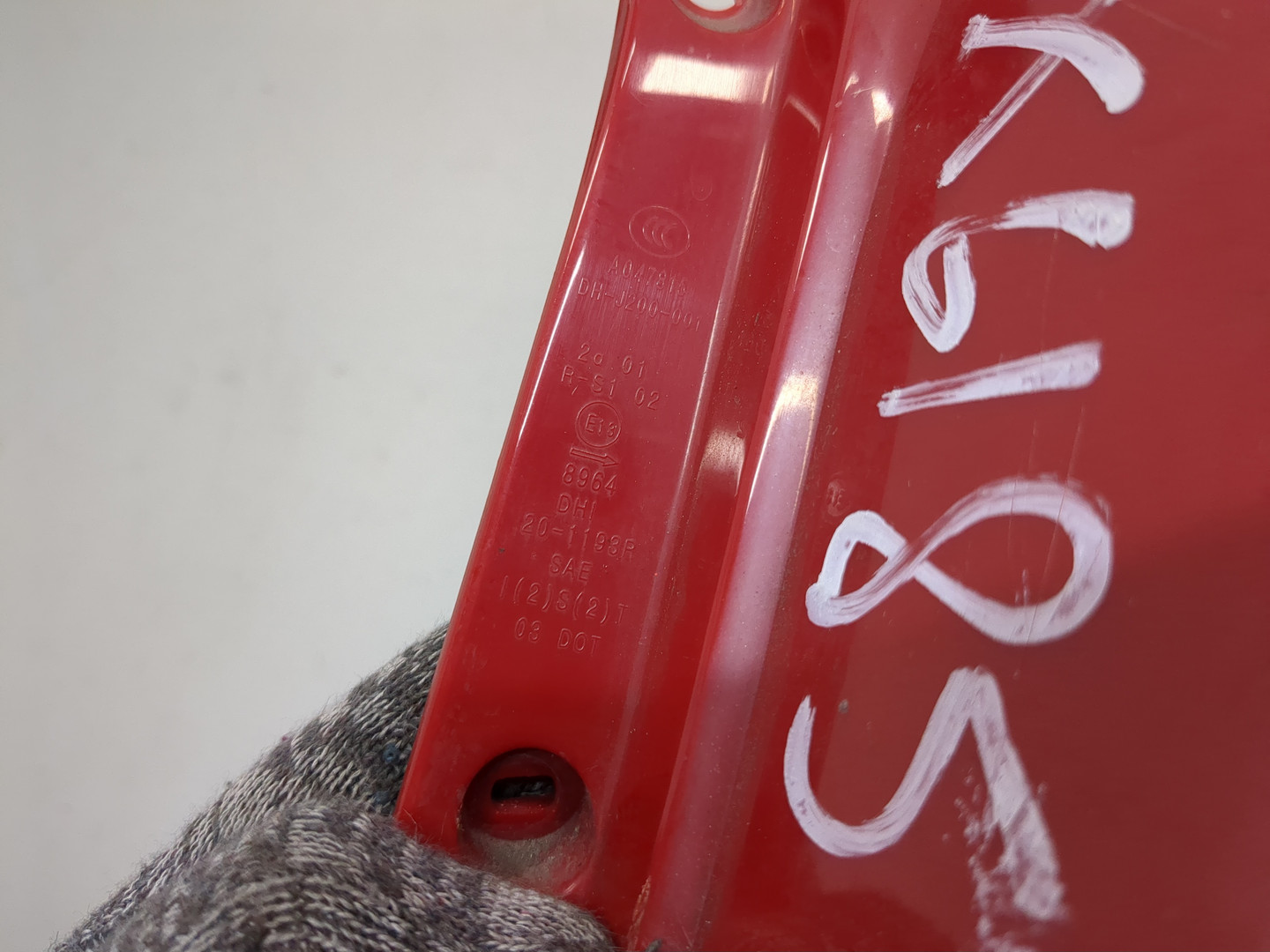 Фонарь задний правый