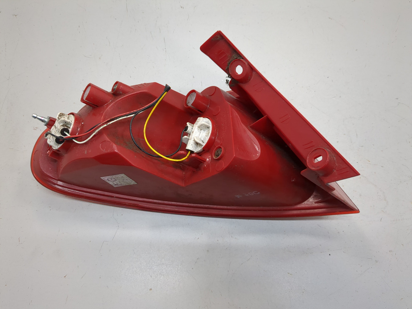 Фонарь задний правый