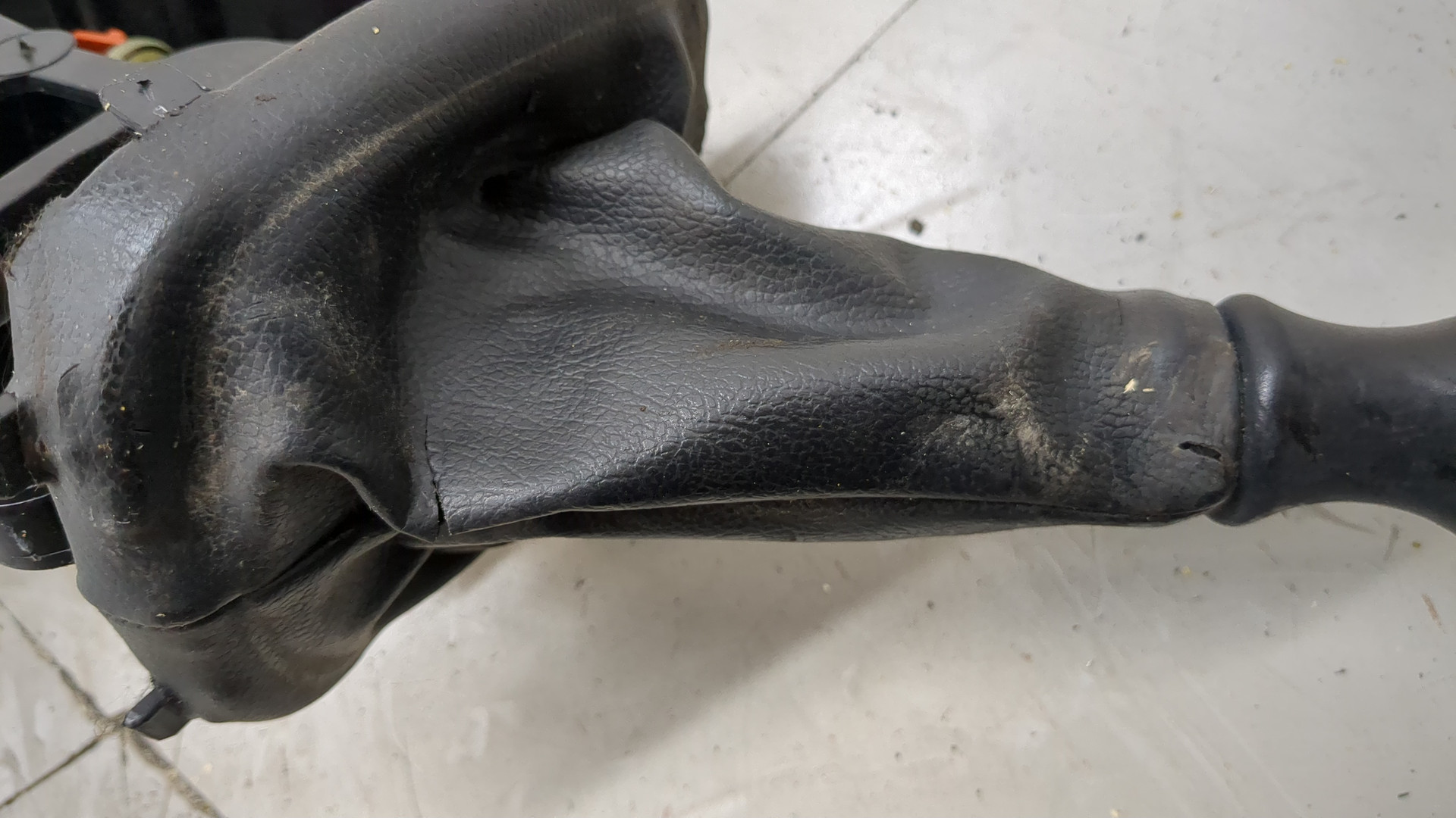 Кулиса МКПП / АКПП