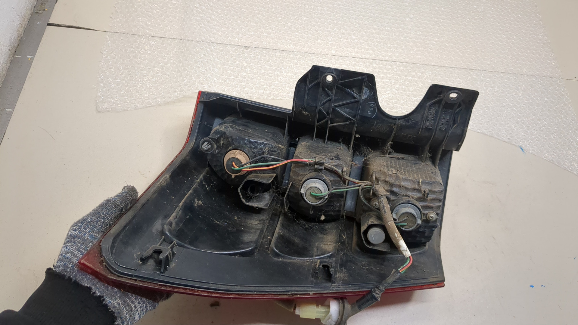 Фонарь задний правый