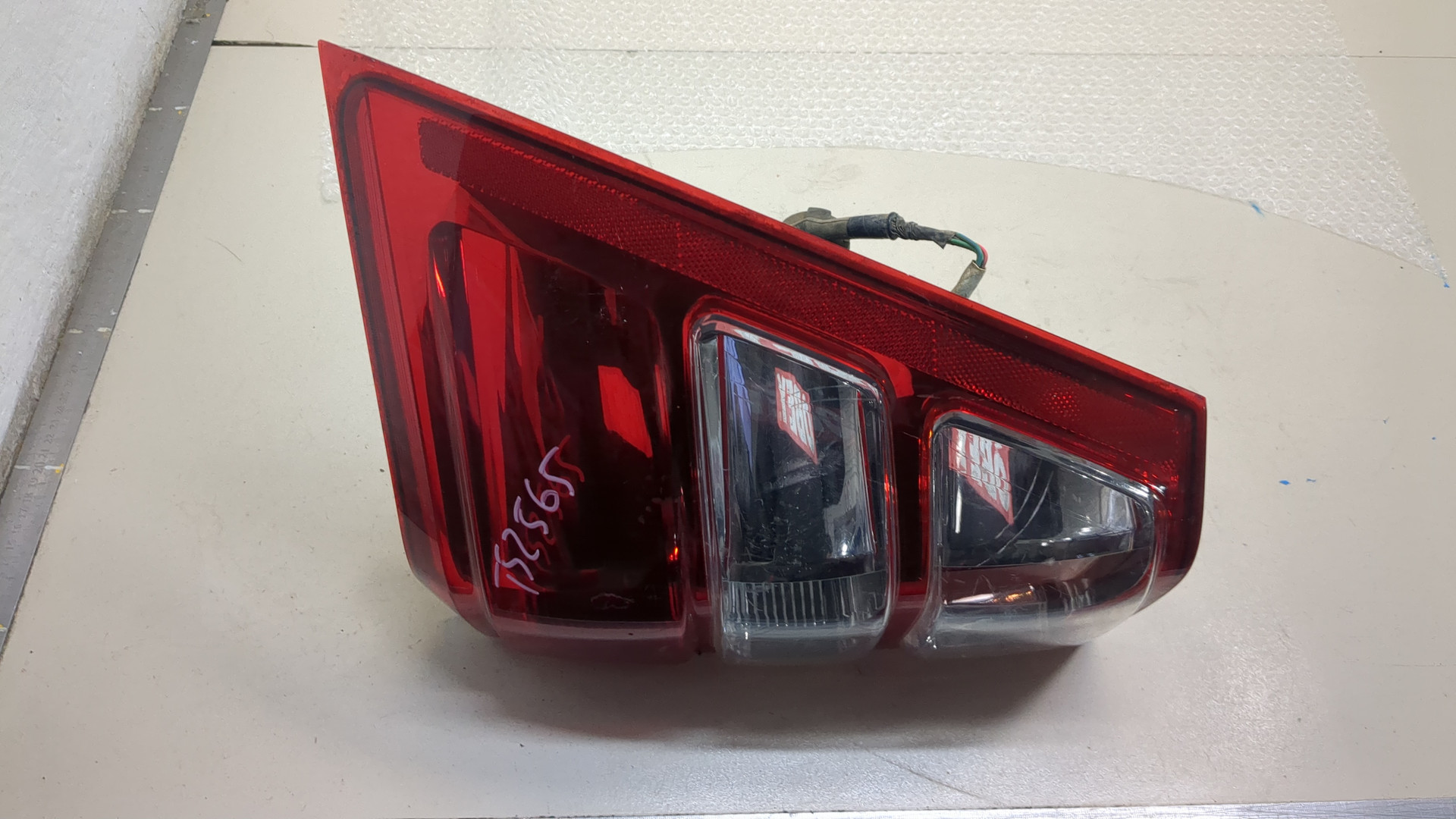 Фонарь задний правый