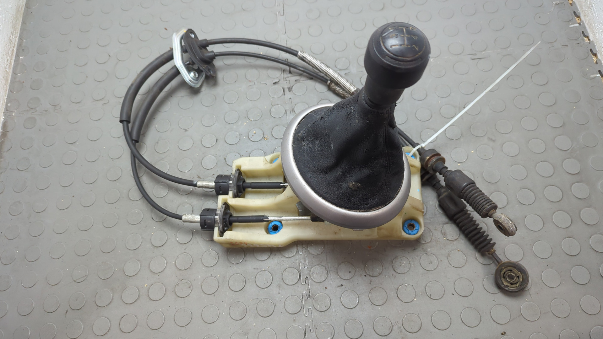 Кулиса МКПП / АКПП