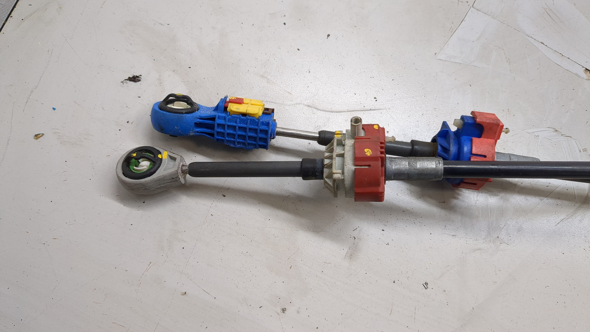 Трос КПП (выбора/переключения передач)