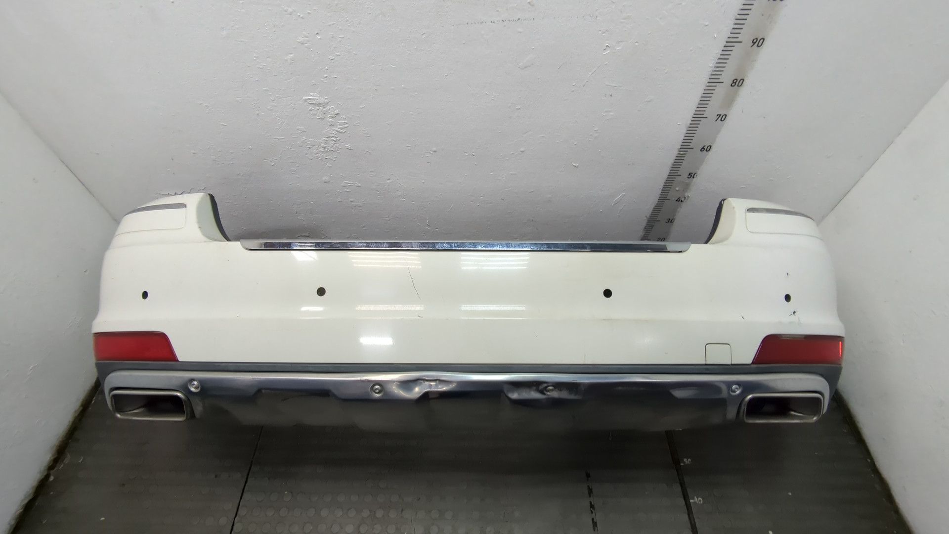 Бампер задний