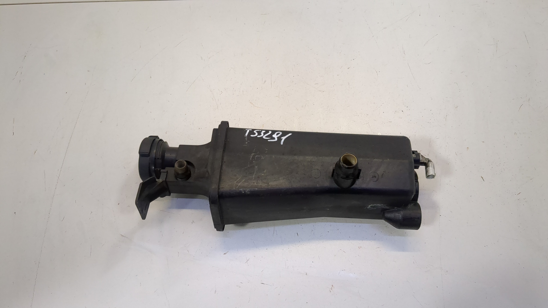 Бачок расширительный