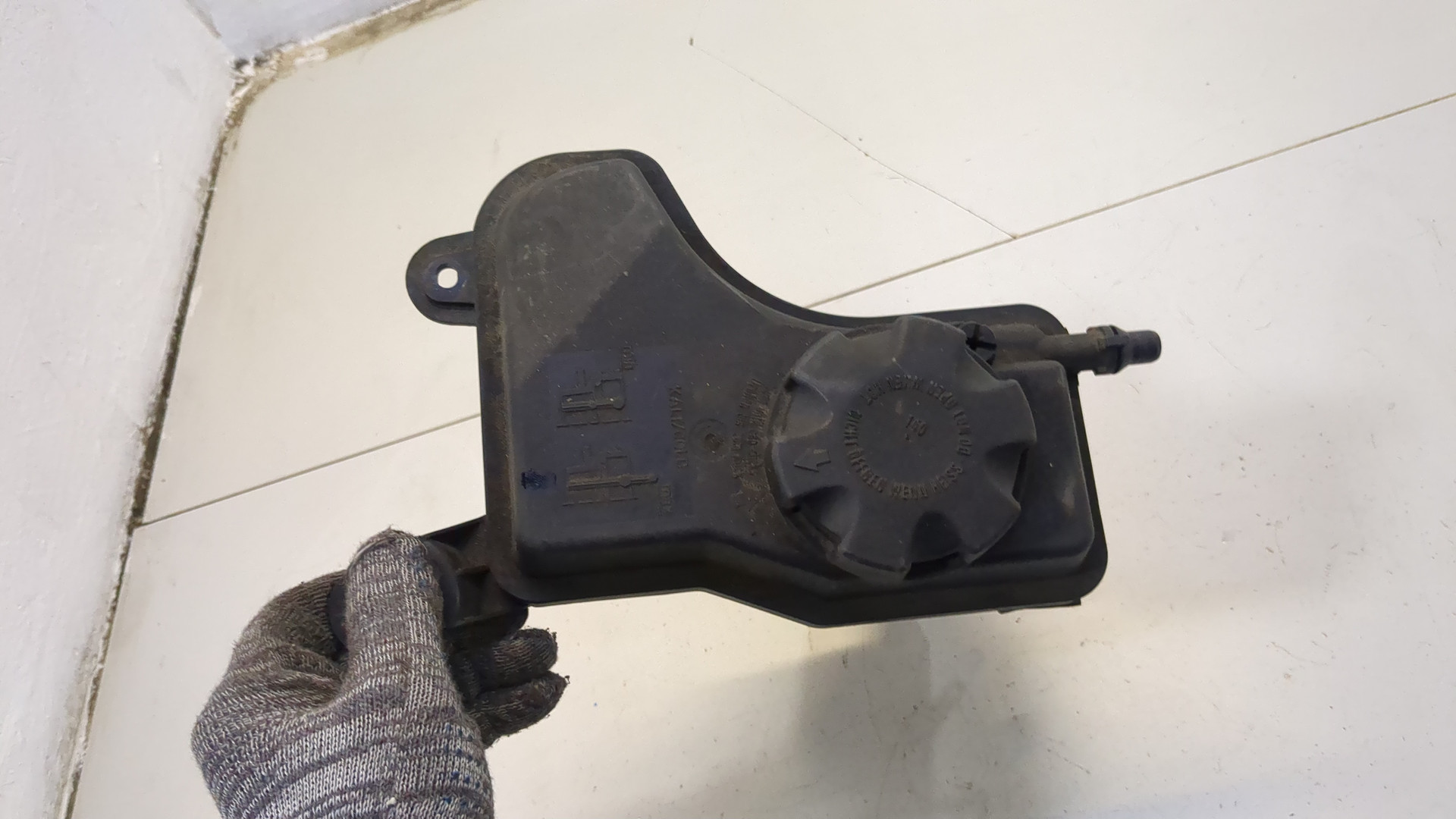 Бачок расширительный