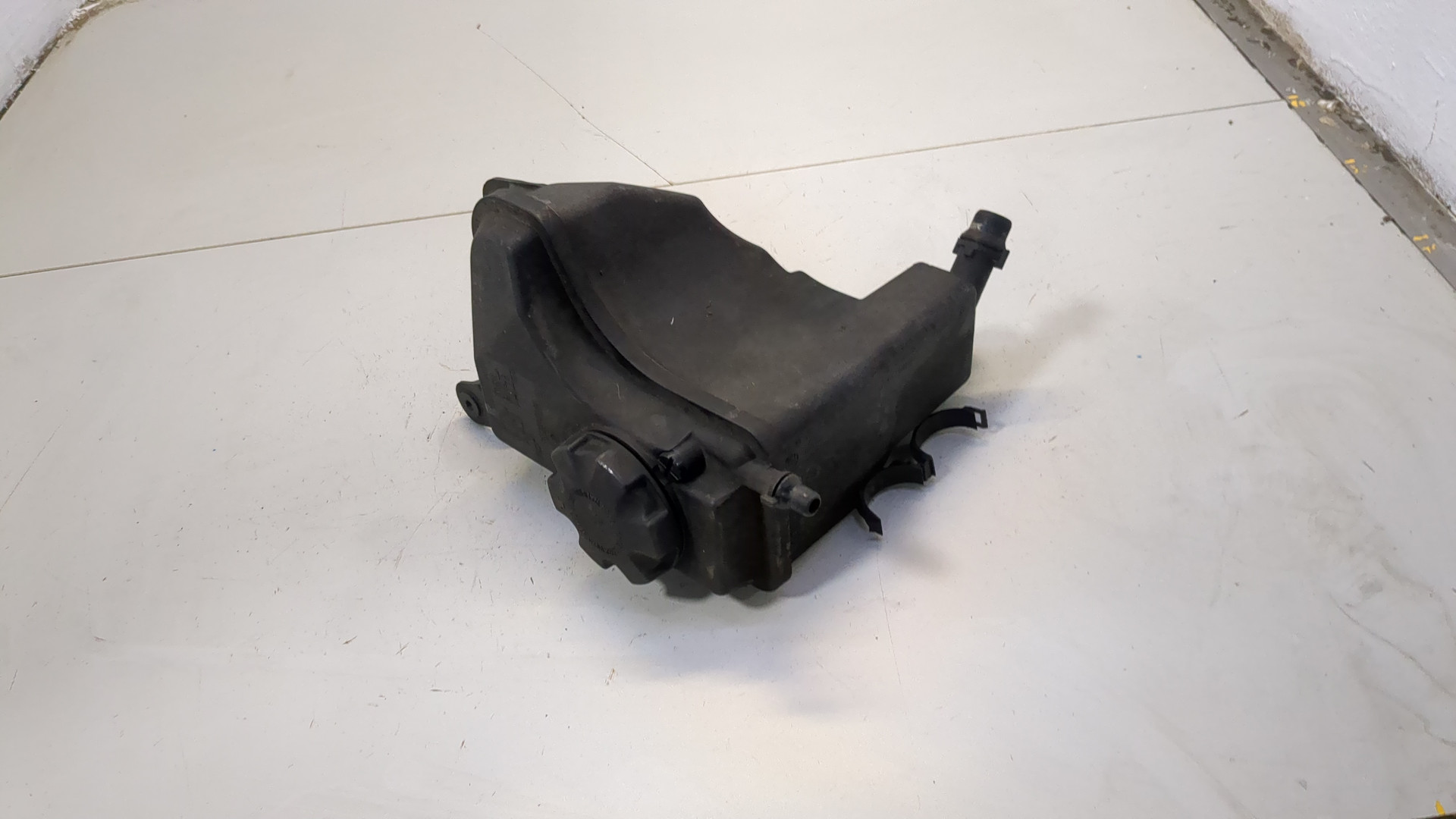 Бачок расширительный