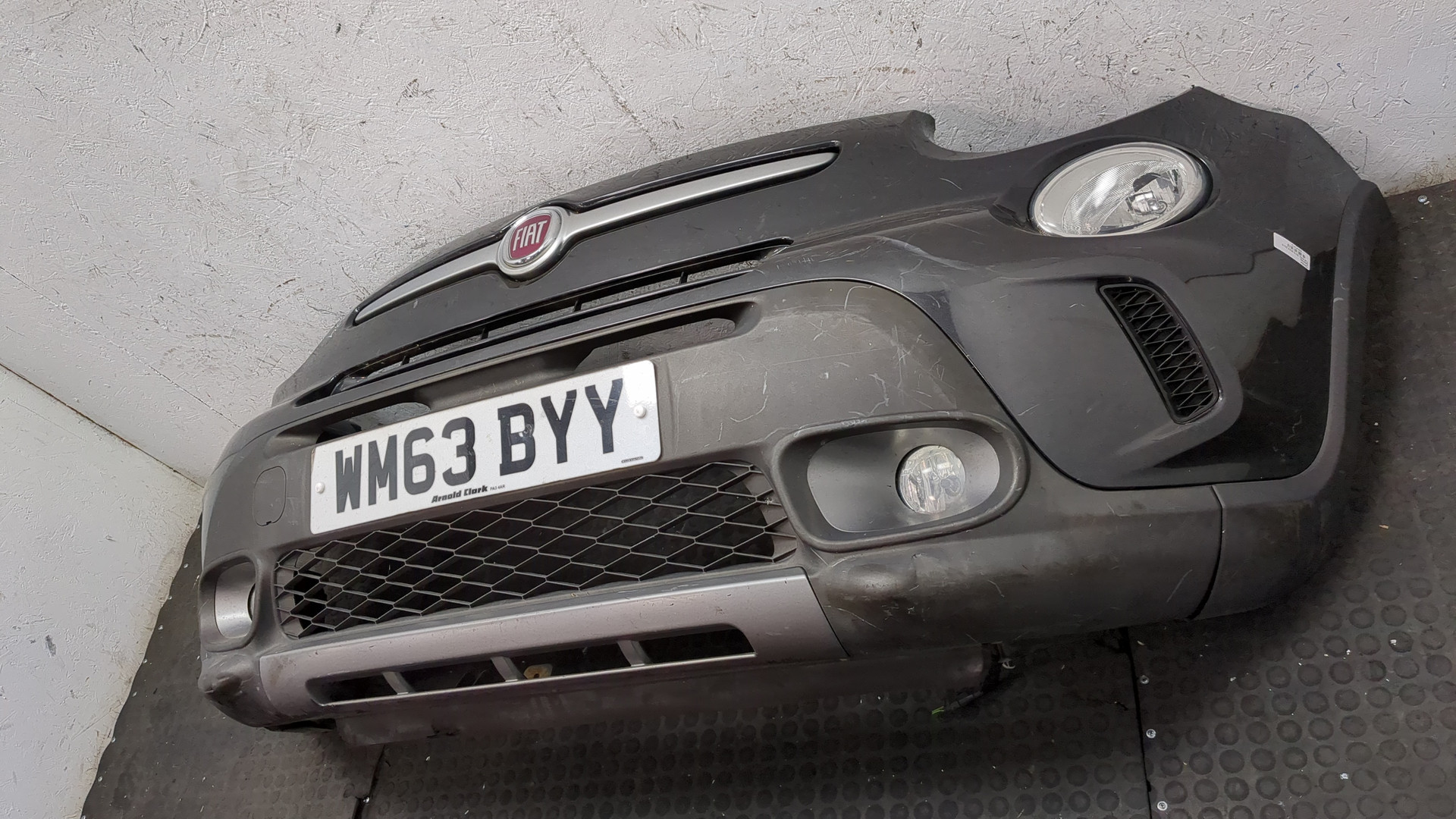 Бампер задний