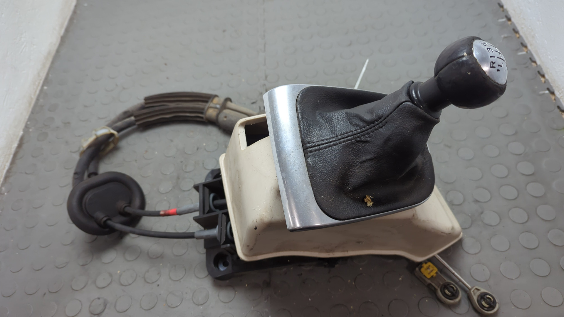 Кулиса МКПП / АКПП