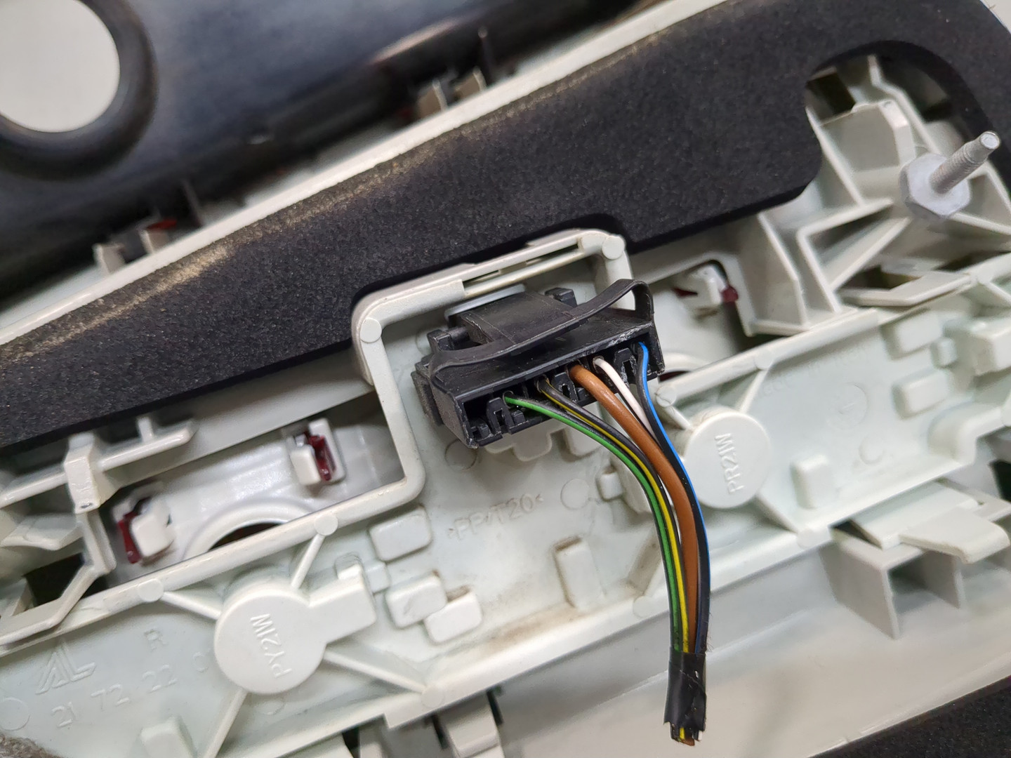 Фонарь задний правый