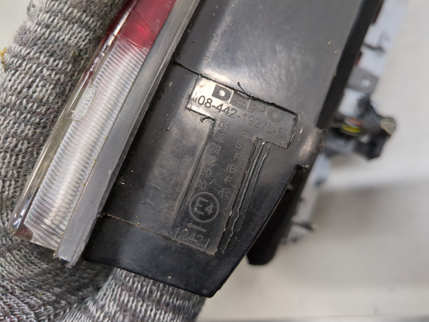 Фонарь задний правый