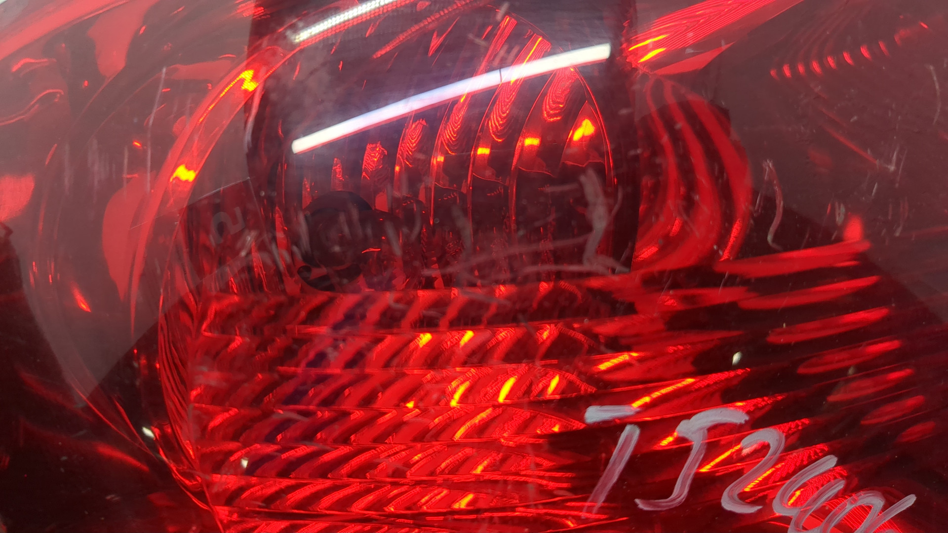 Фонарь задний левый