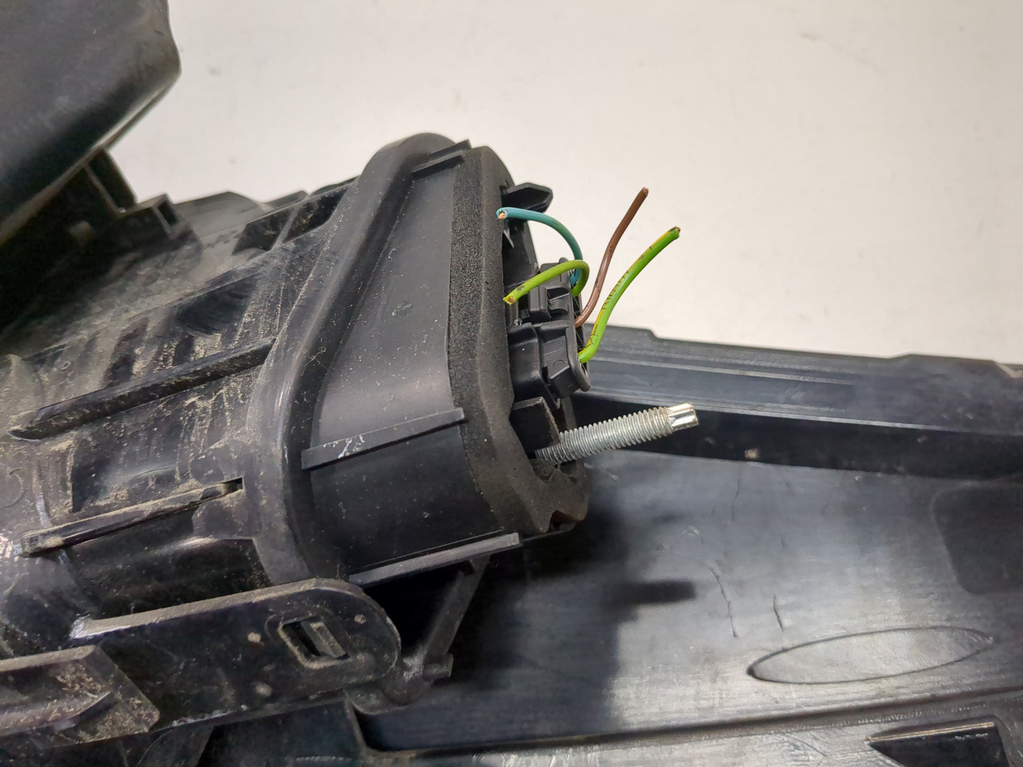 Фонарь задний левый