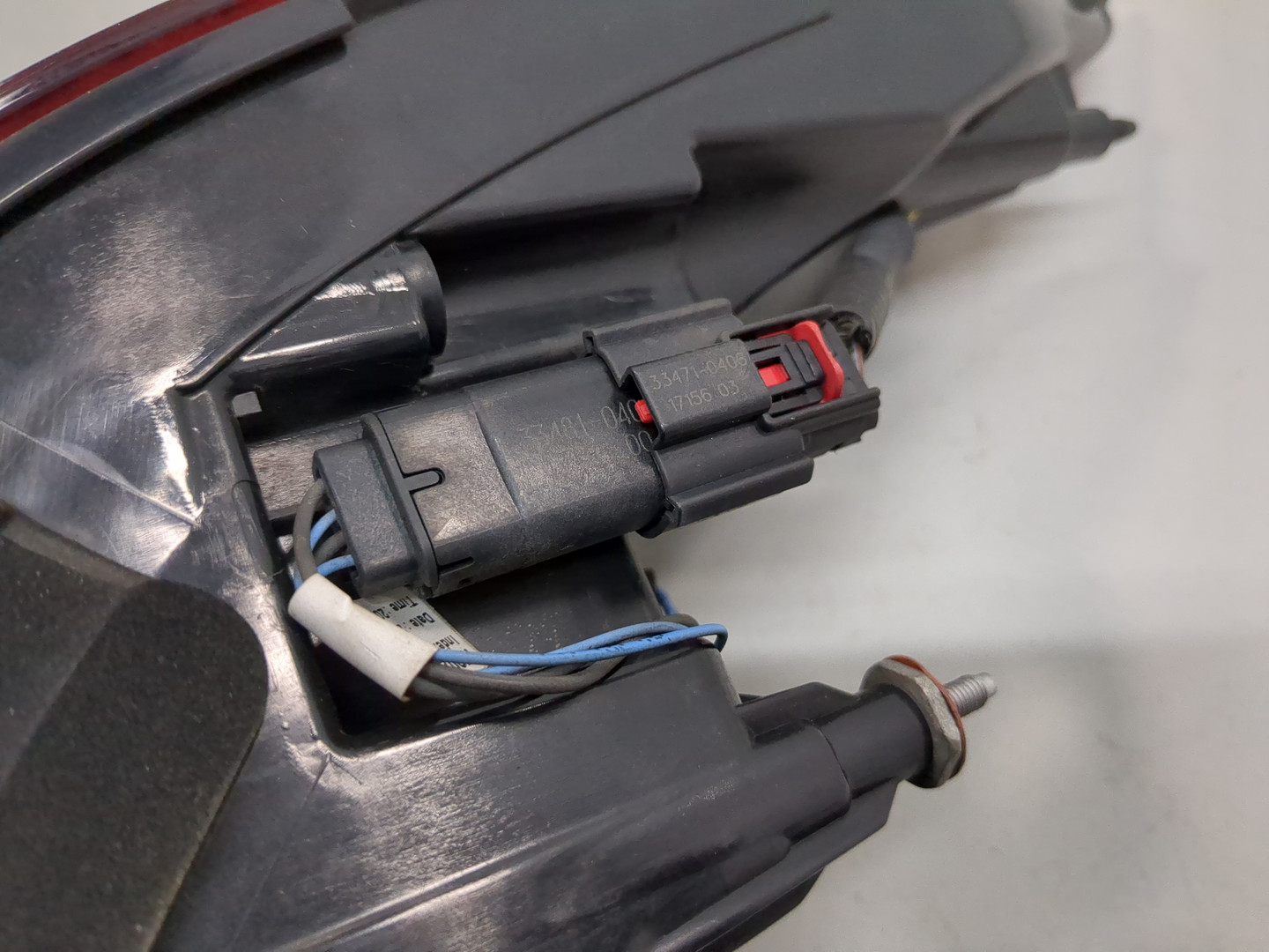 Фонарь задний правый