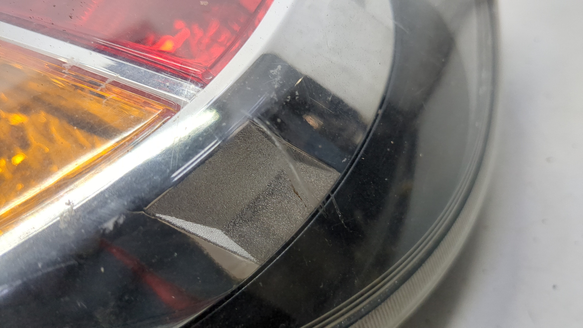 Фонарь задний правый