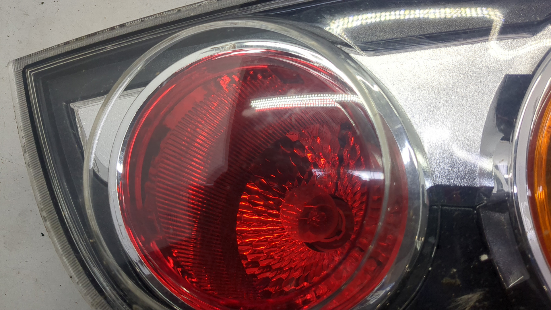 Фонарь задний правый