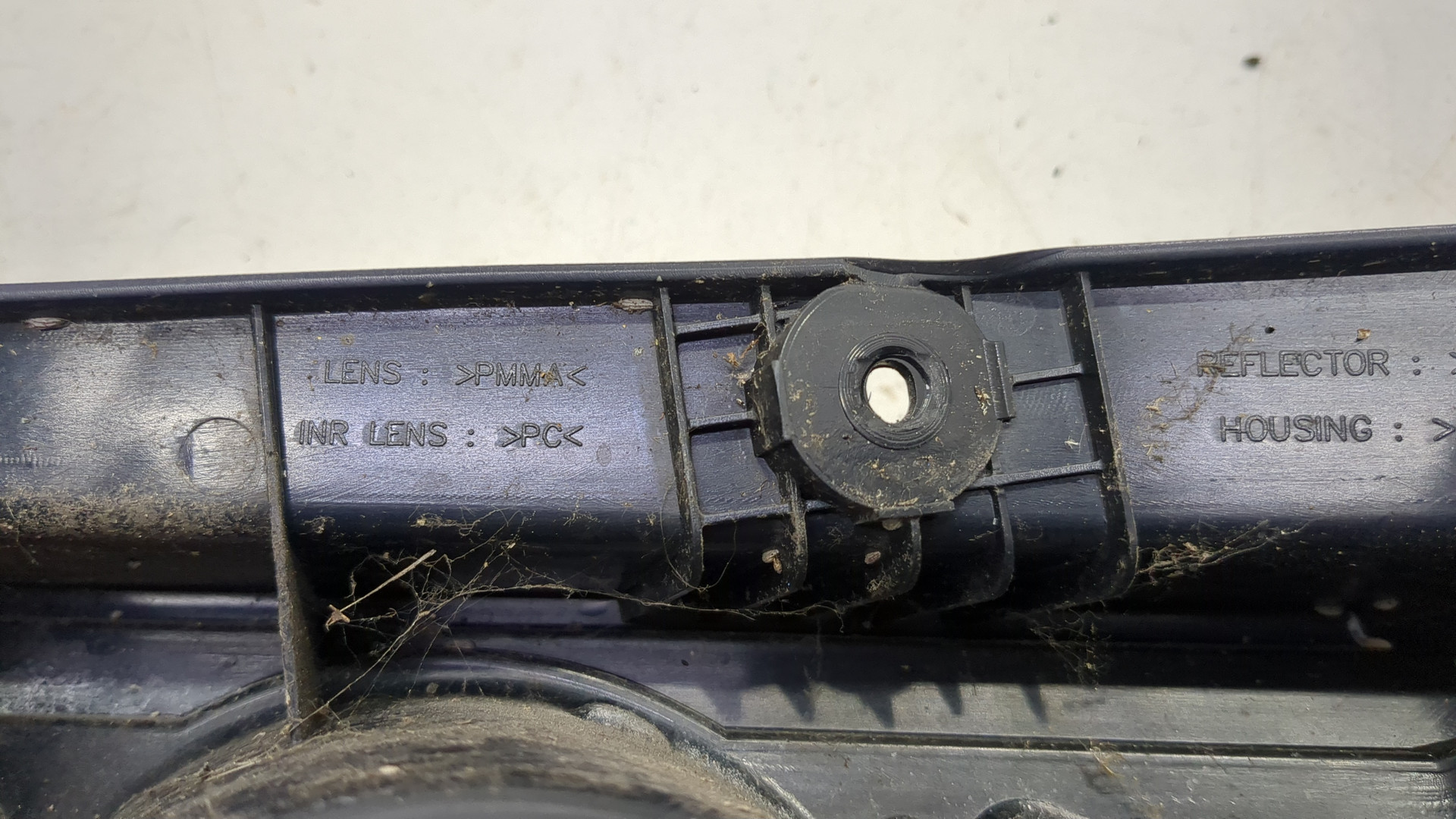 Фонарь задний левый