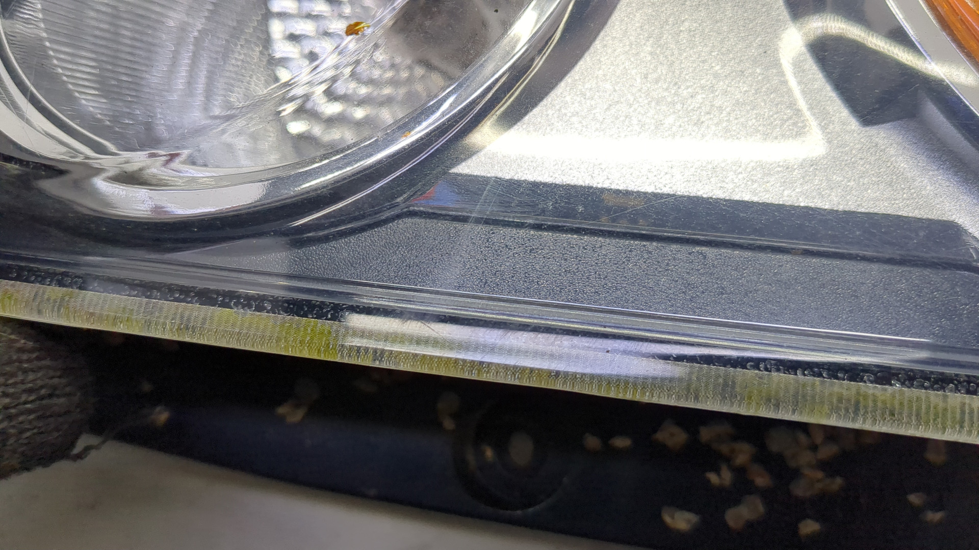 Фонарь задний левый