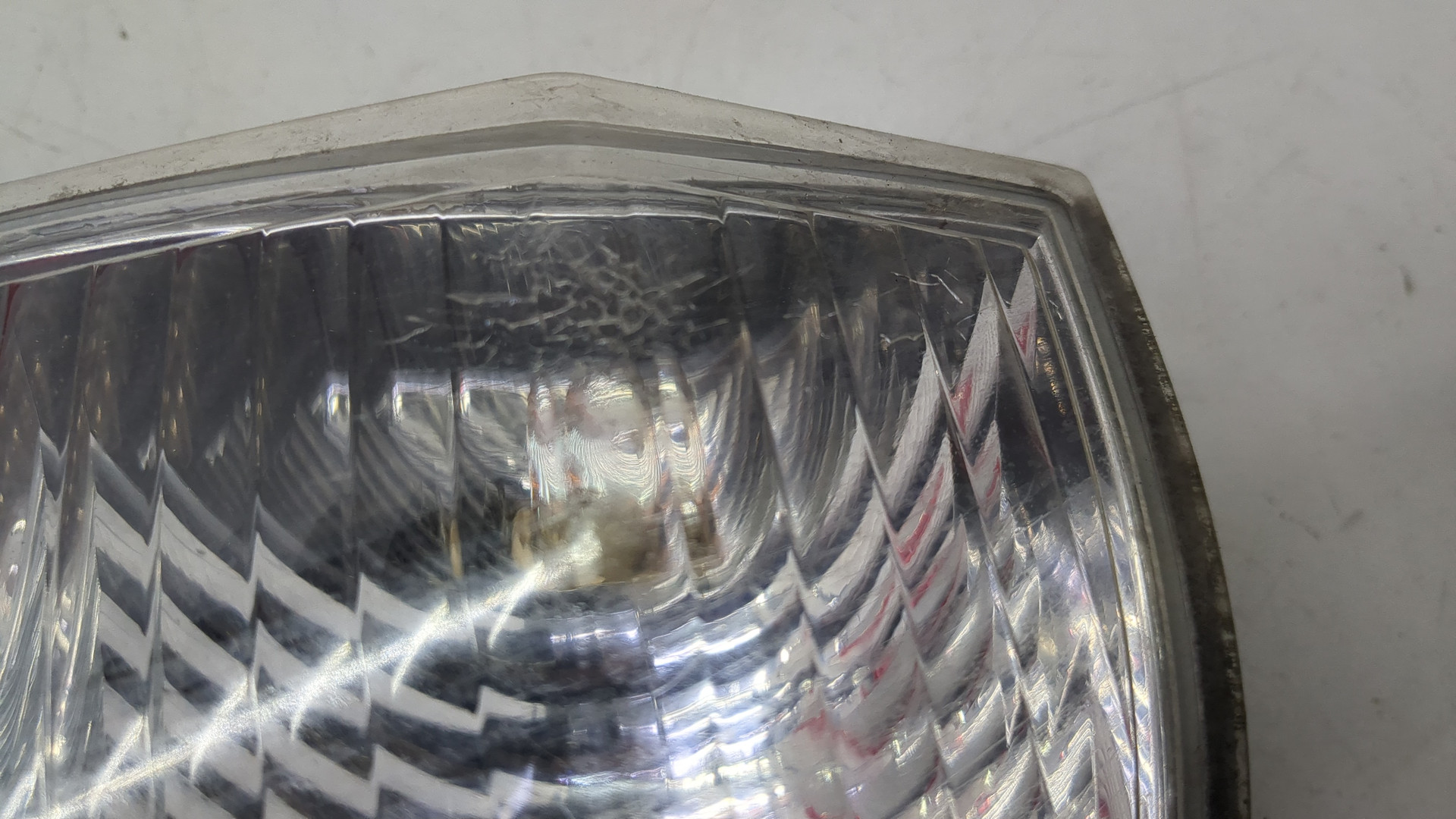 Фонарь задний правый