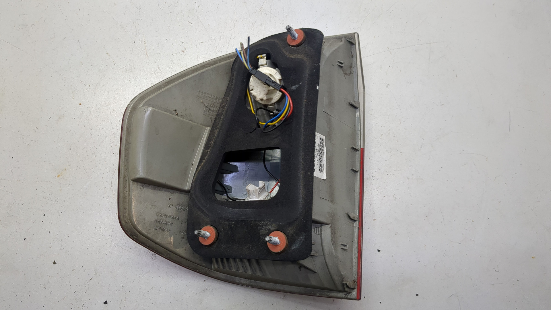 Фонарь задний правый