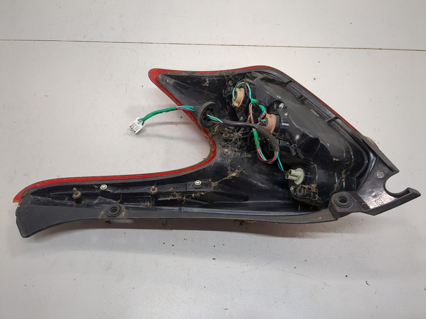 Фонарь задний левый