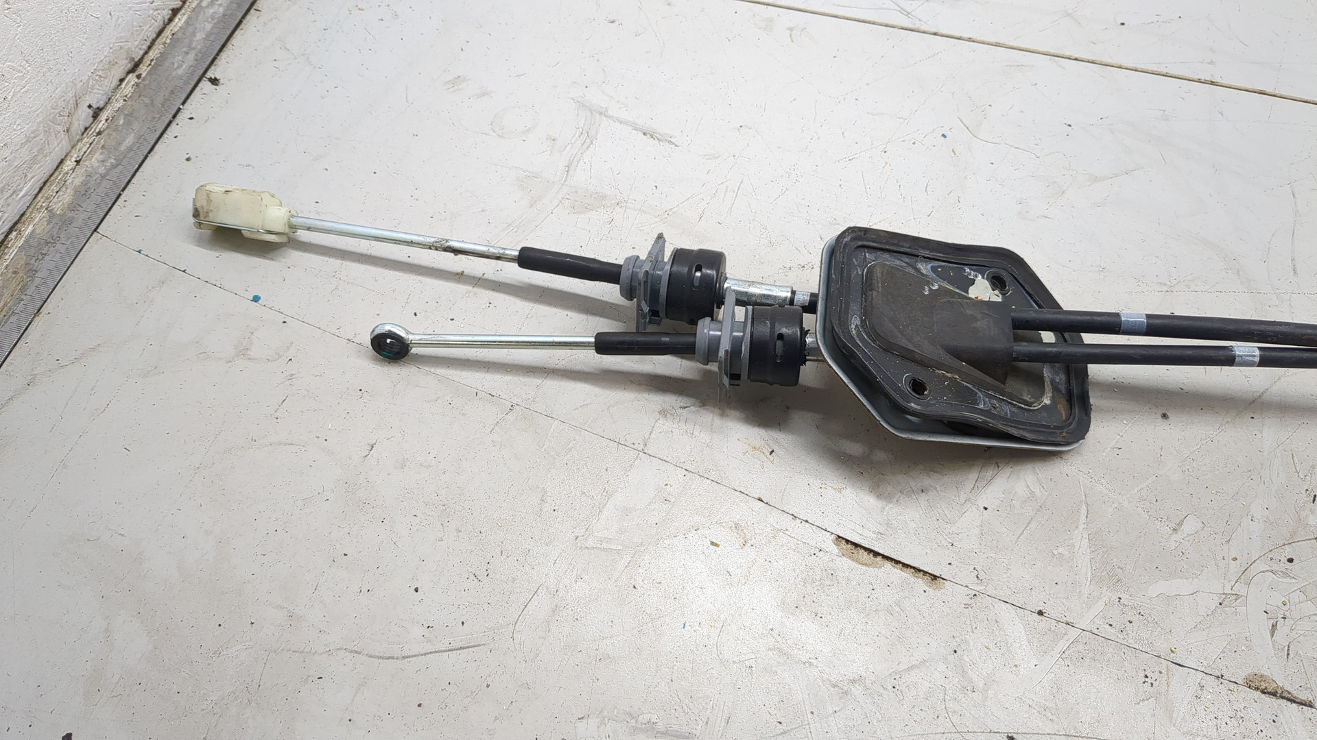 Трос КПП (выбора/переключения передач)