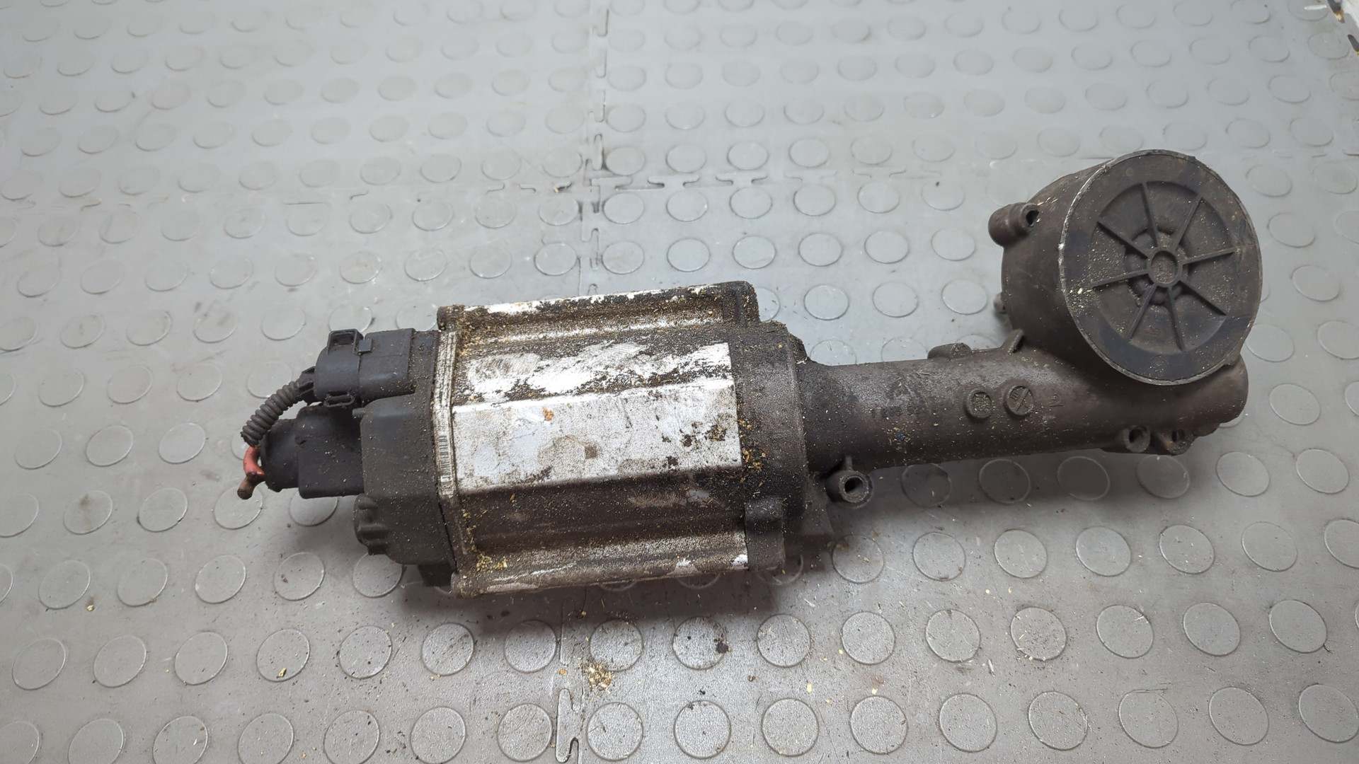 Серводвигатель рулевой рейки