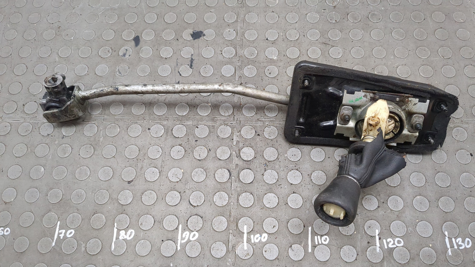 Кулиса МКПП / АКПП