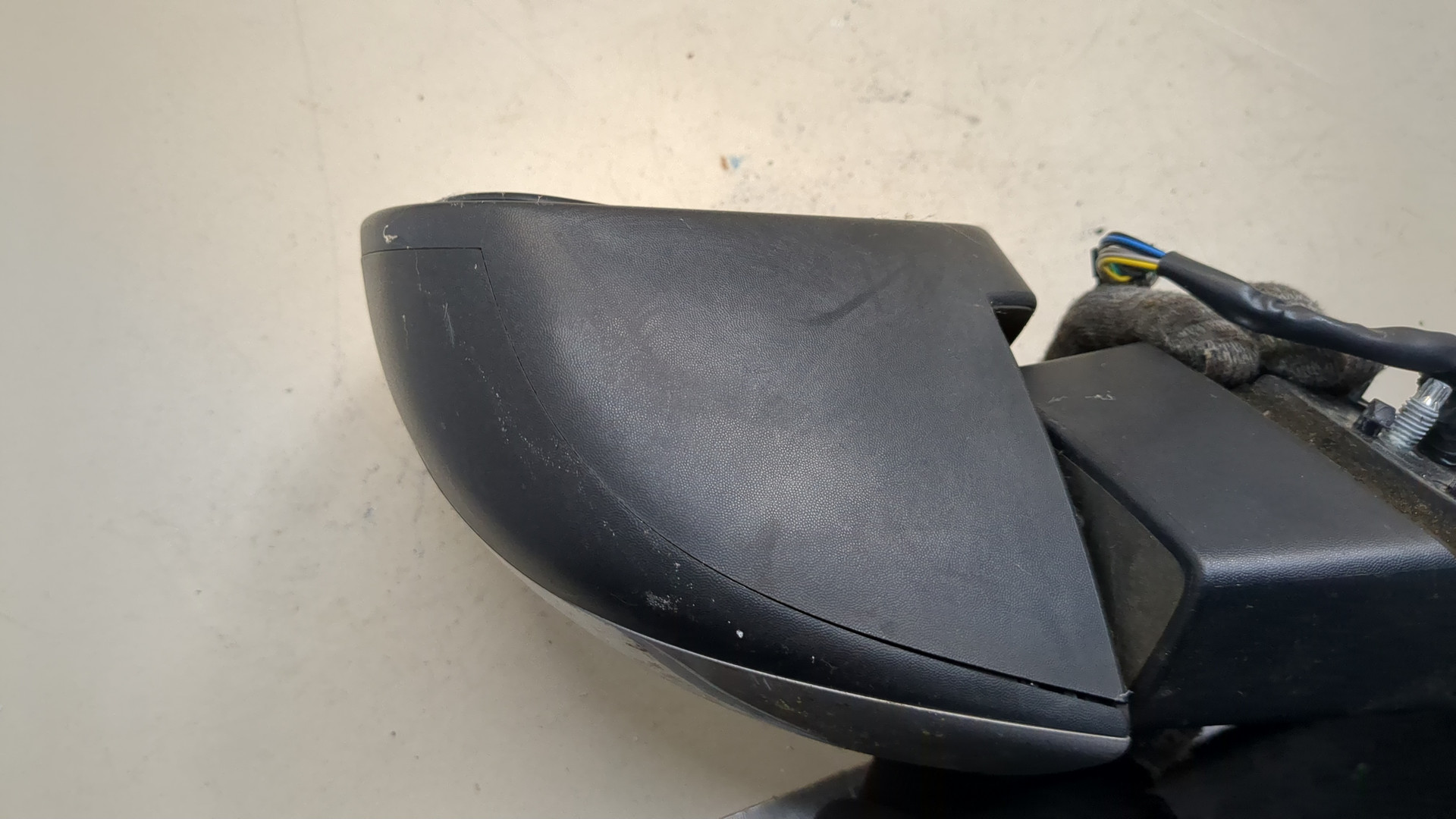 Зеркало правое электрическое