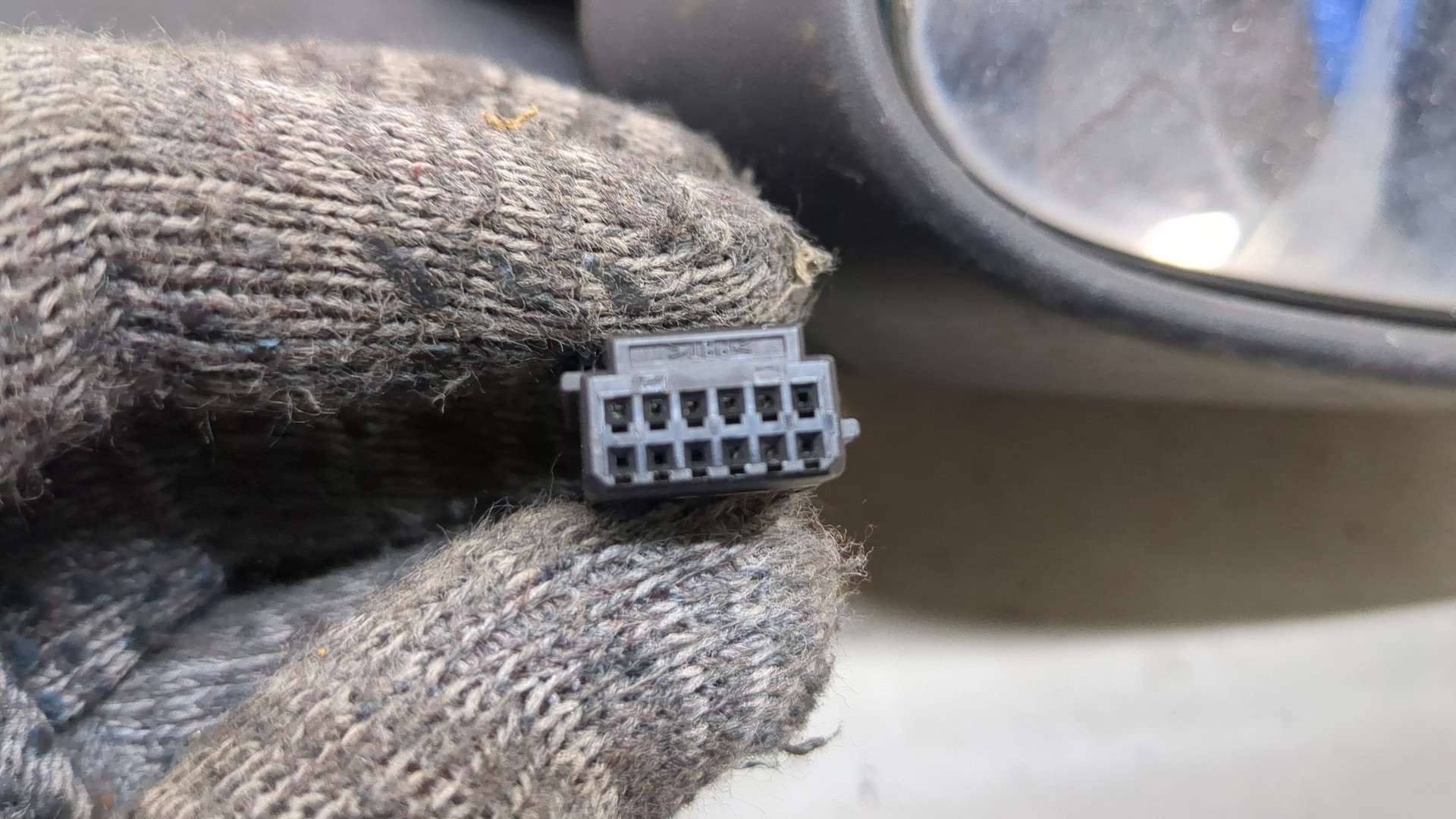 Зеркало правое электрическое