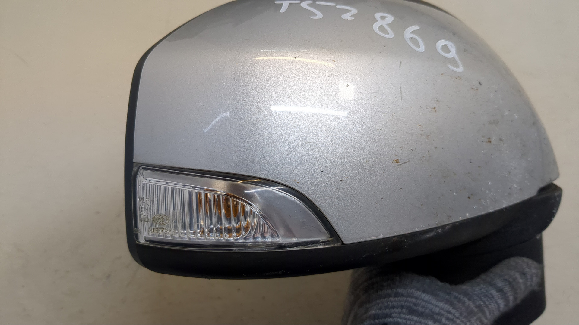 Зеркало правое электрическое