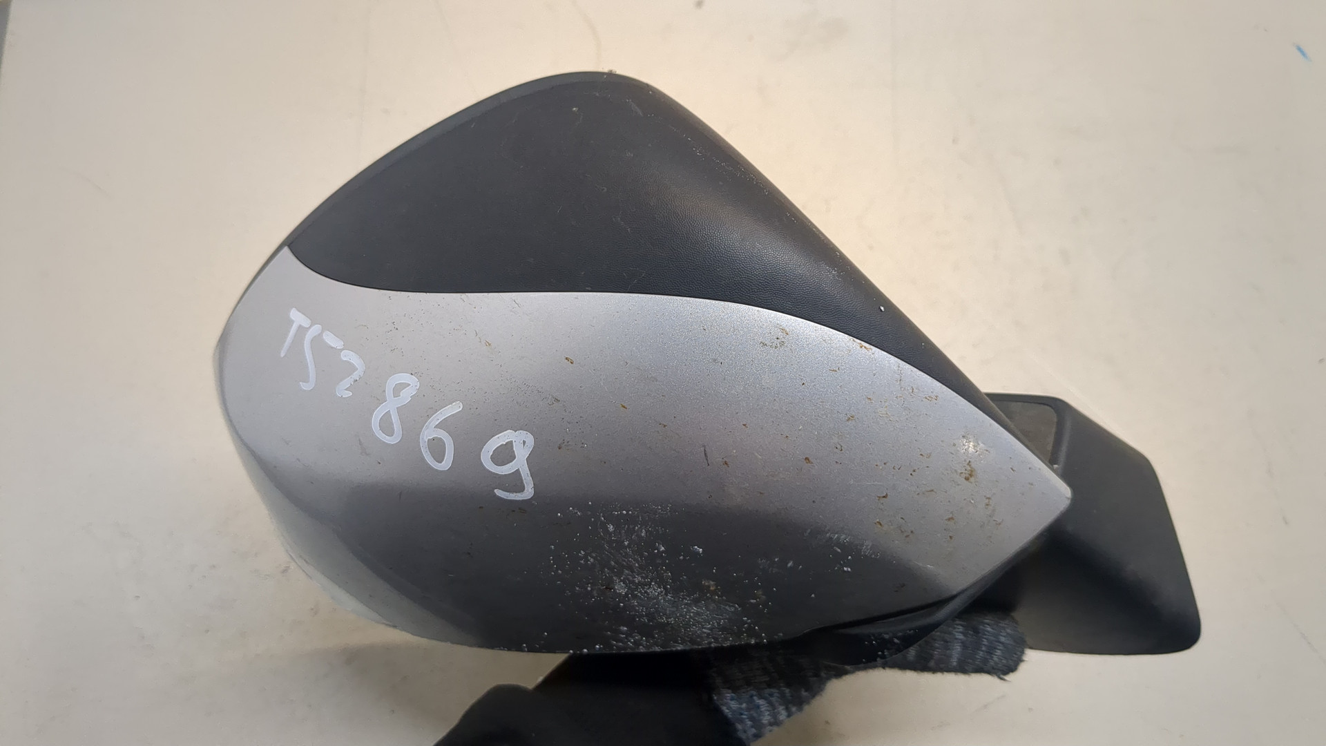 Зеркало правое электрическое