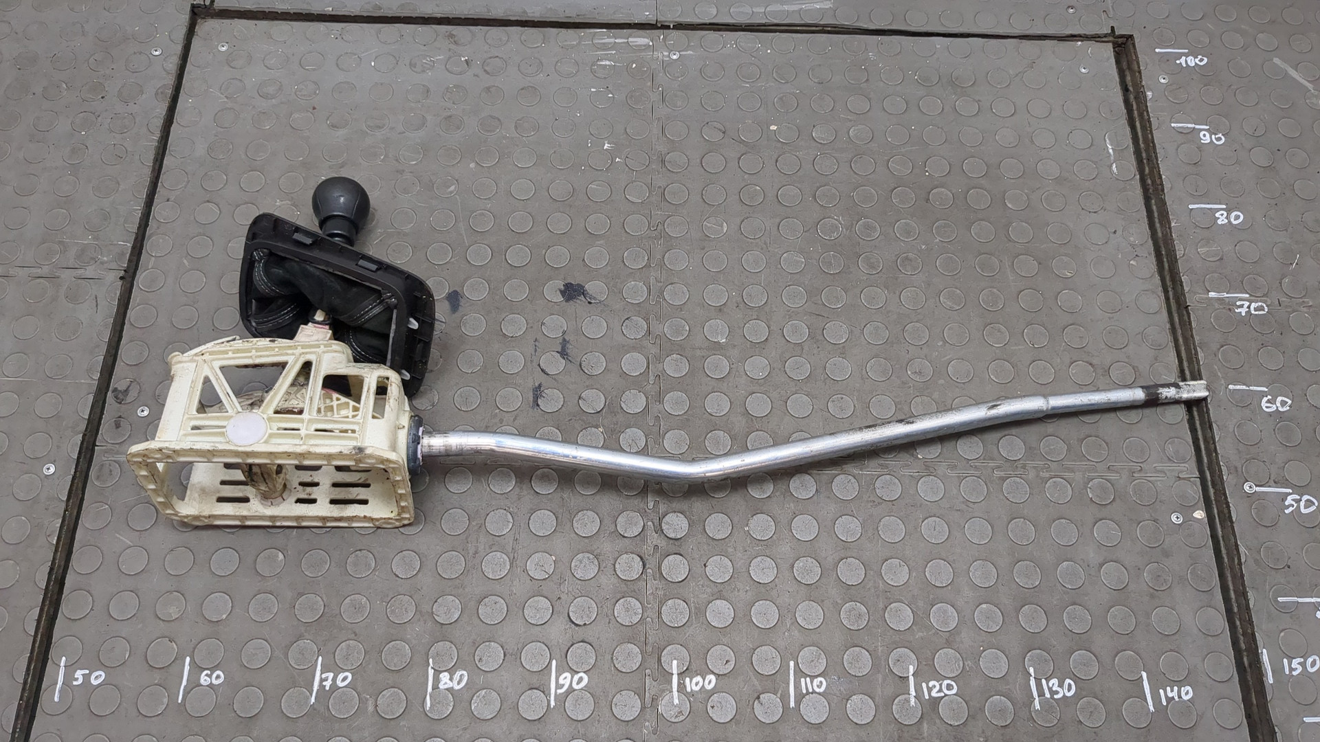 Кулиса МКПП / АКПП