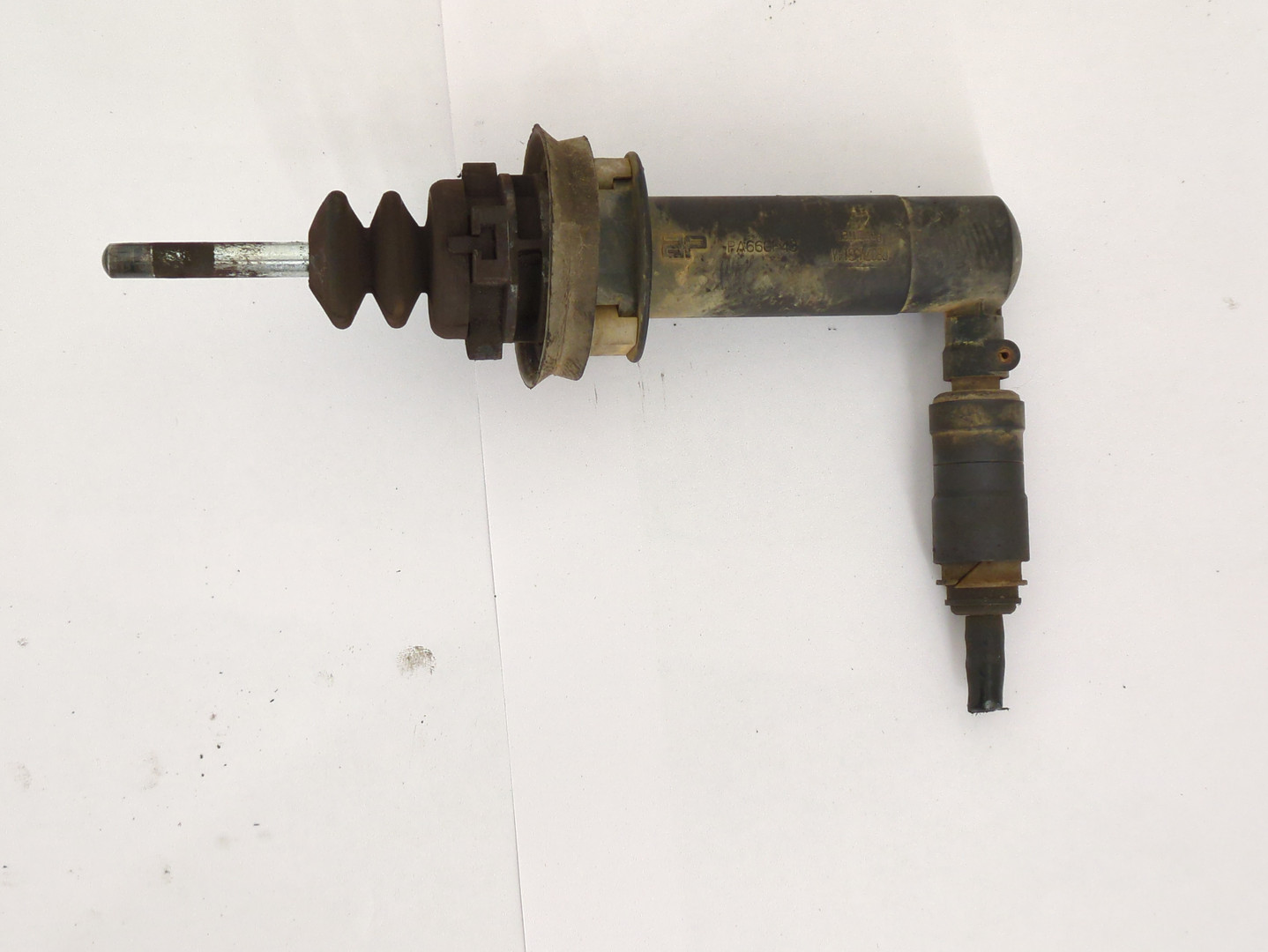 Цилиндр сцепления рабочий