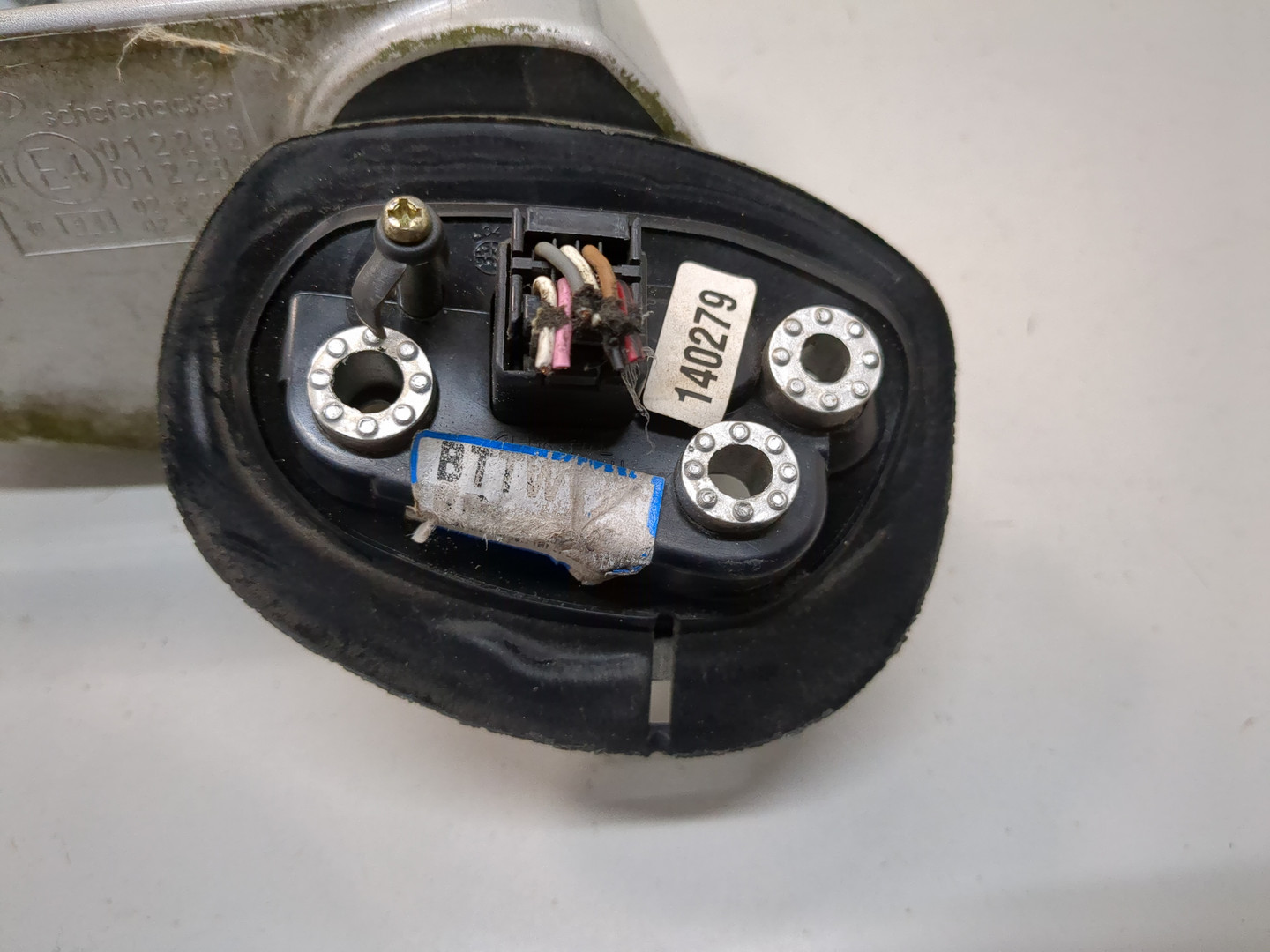 Зеркало левое электрическое