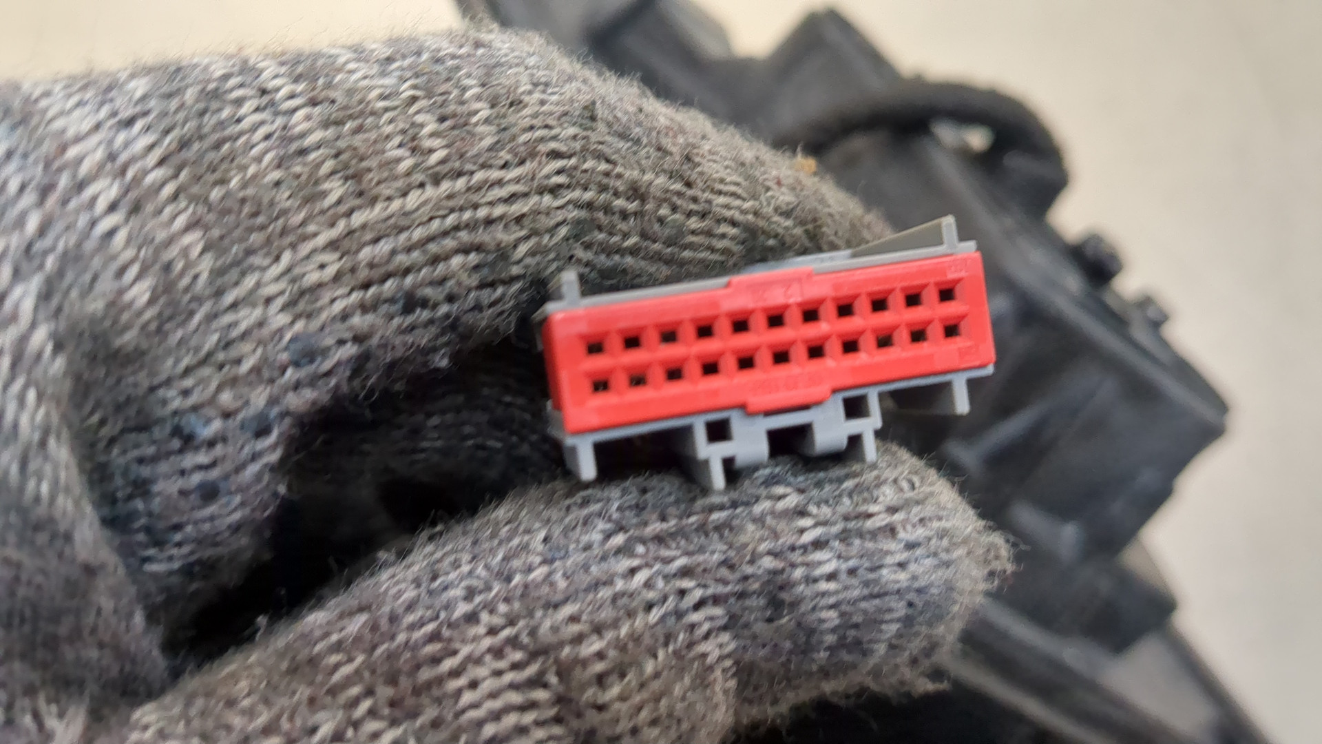 Зеркало левое электрическое