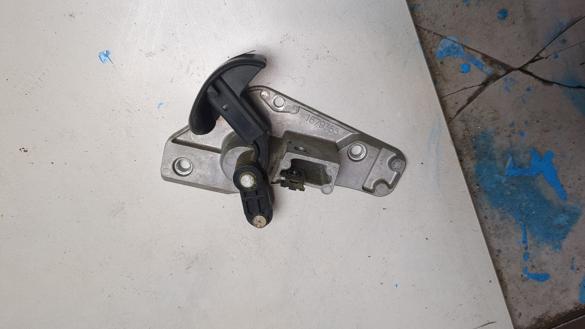 Ручка двери передней внутренняя левая