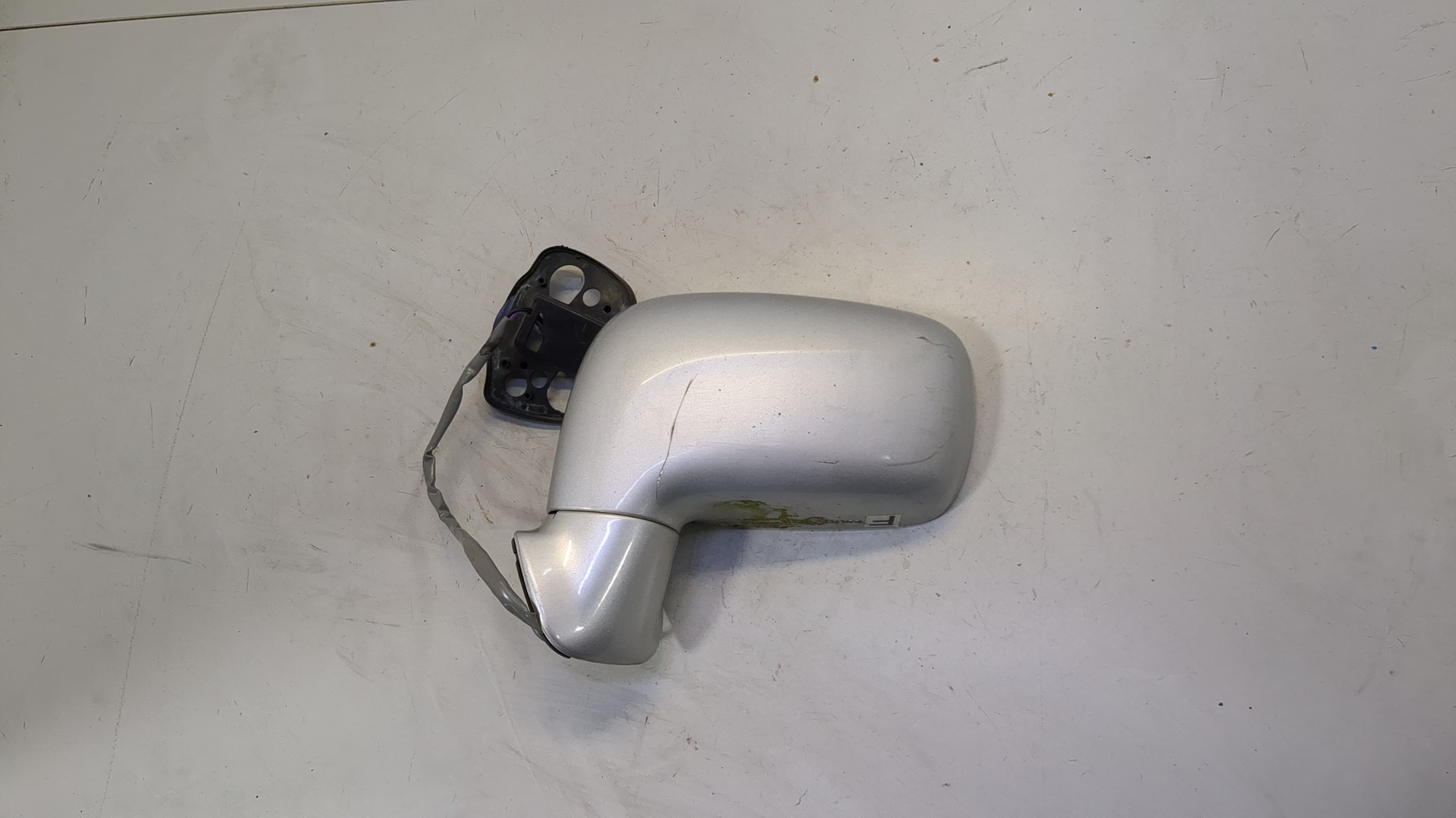 Зеркало левое электрическое