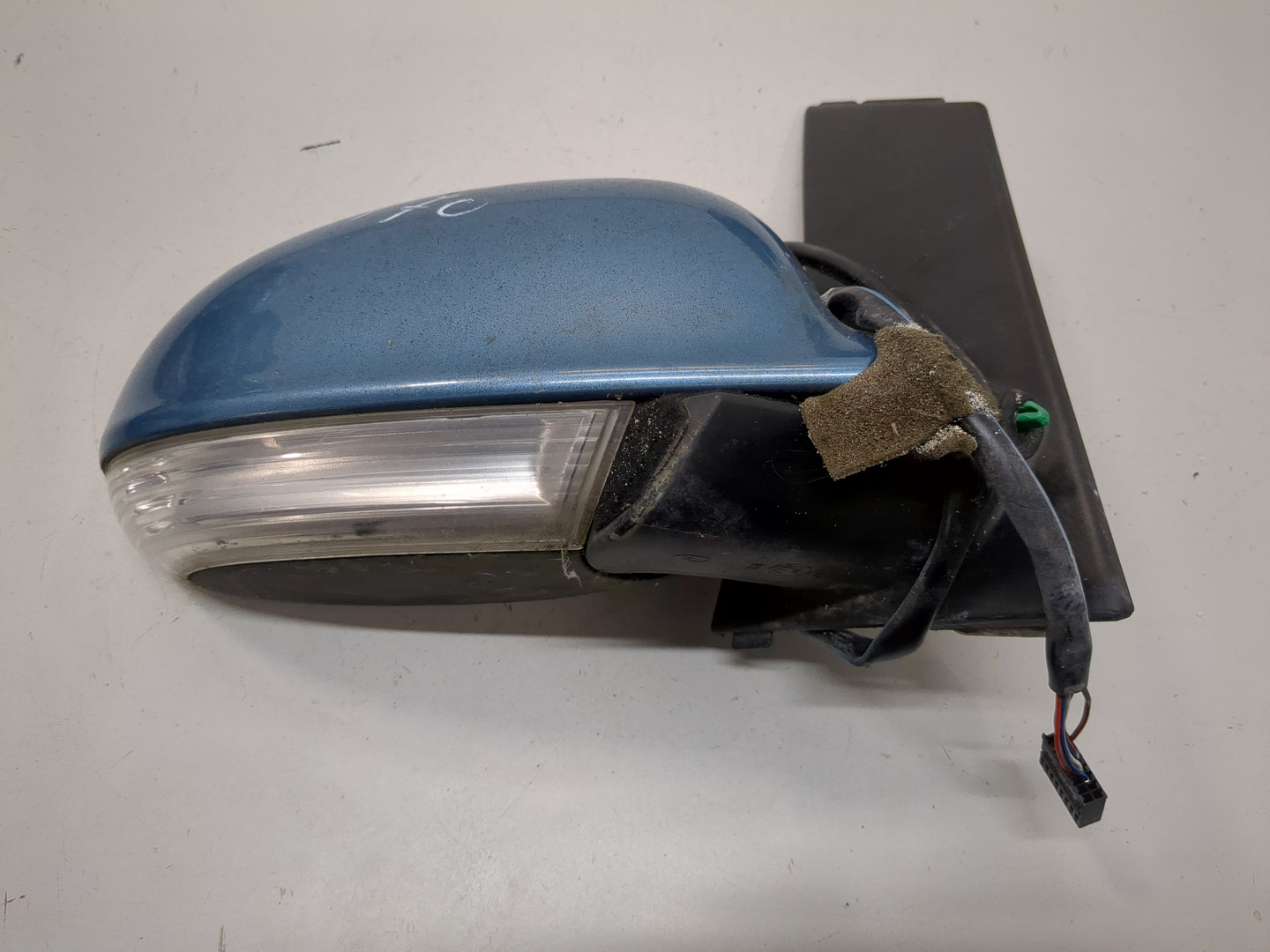 Зеркало правое электрическое