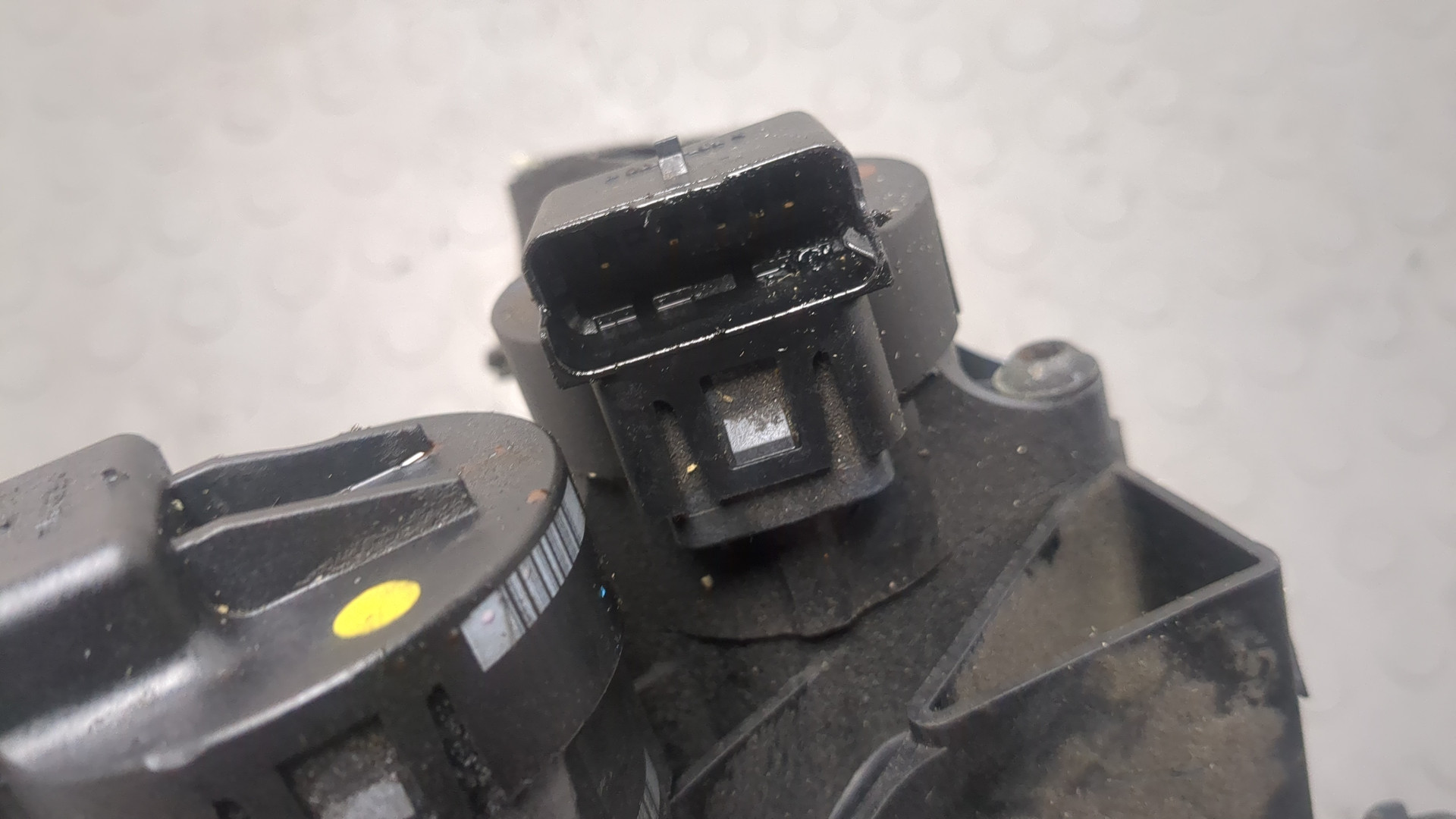 Заслонка дроссельная электрическая