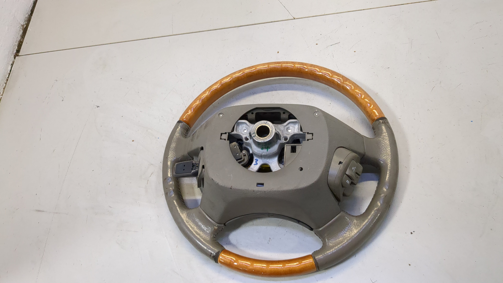 Рулевое колесо (руль)