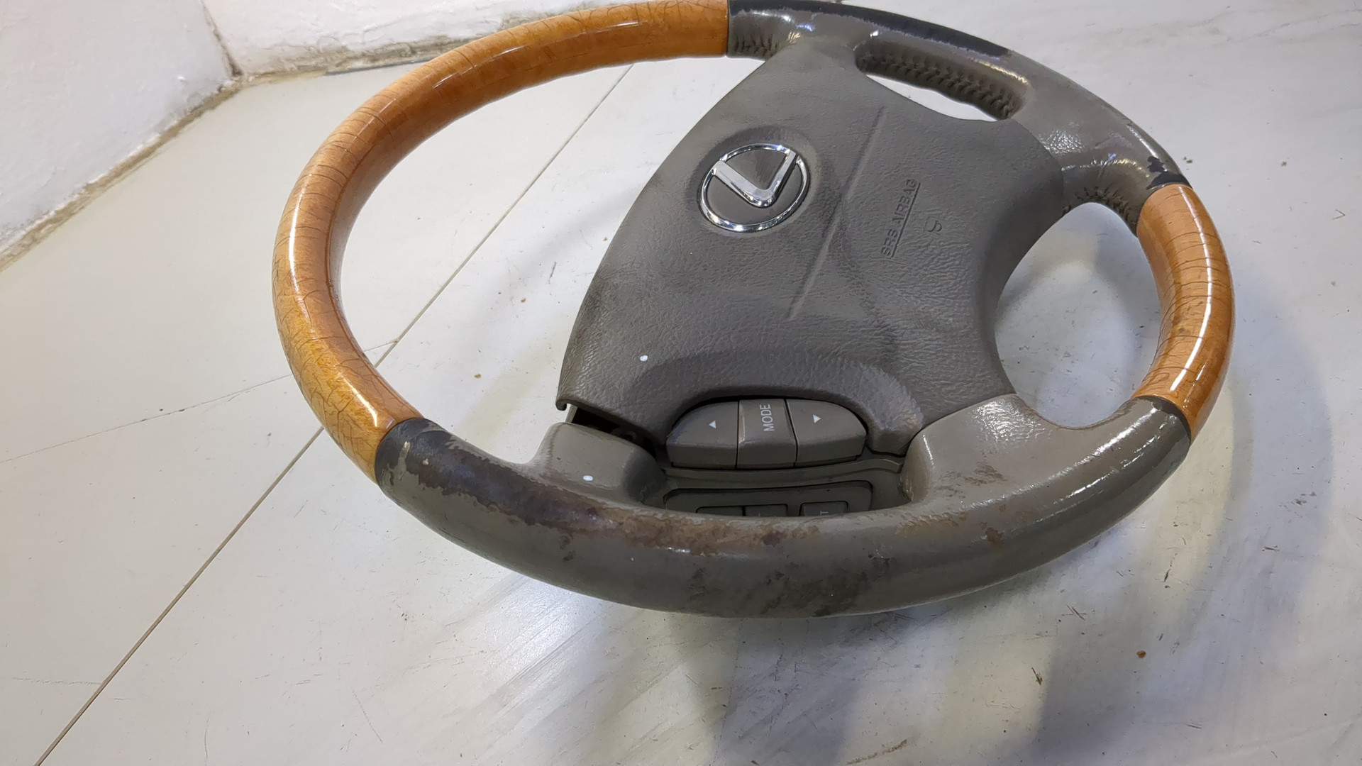 Рулевое колесо (руль)