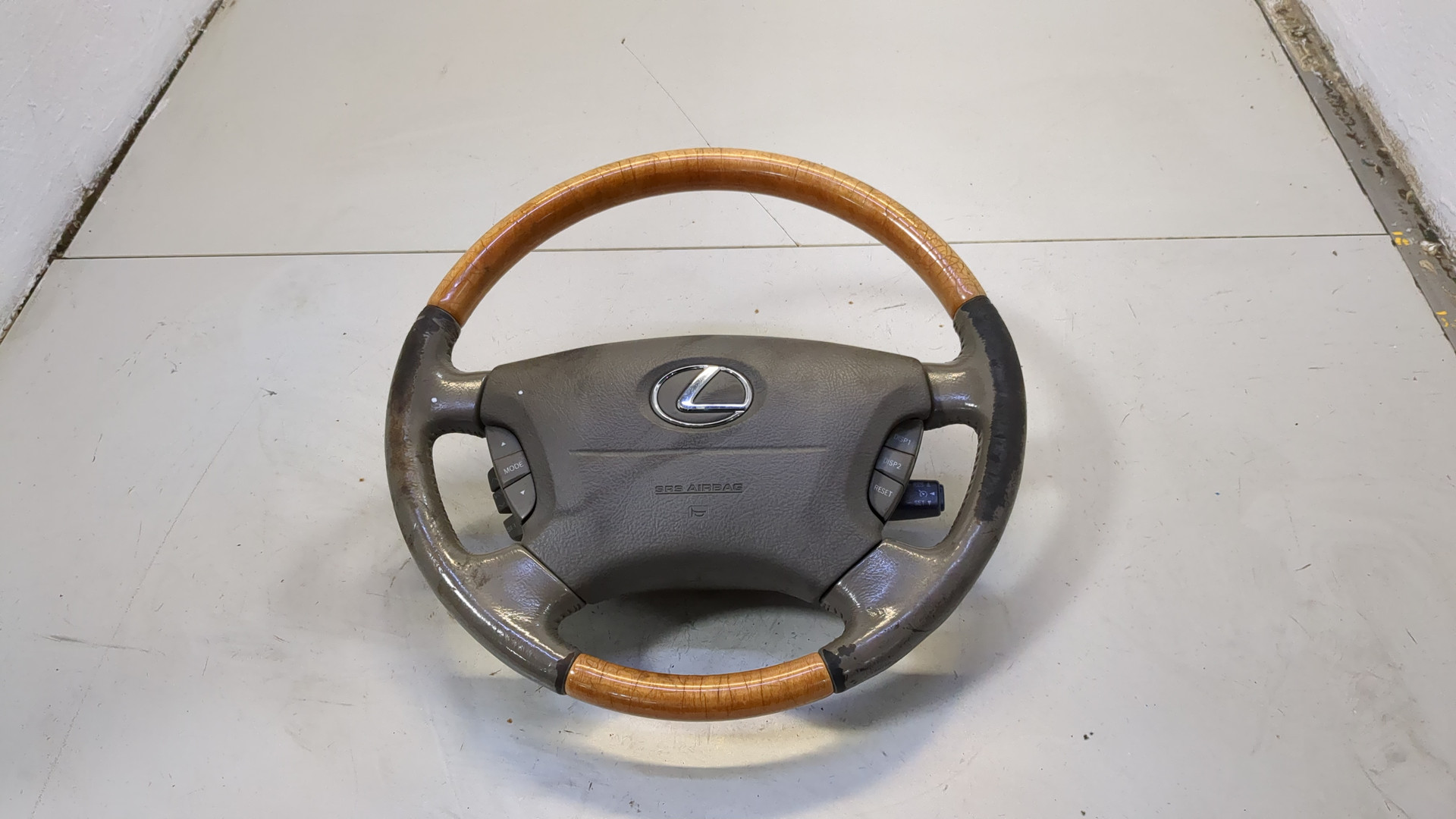 Рулевое колесо (руль)