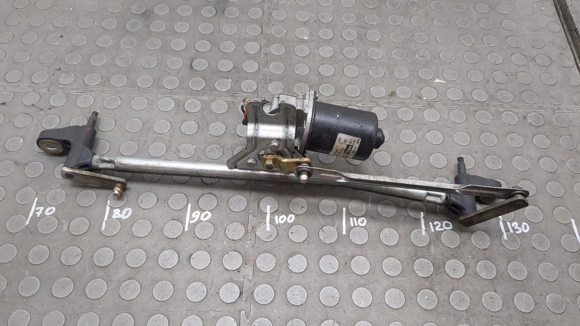 Трапеция стеклоочистителей