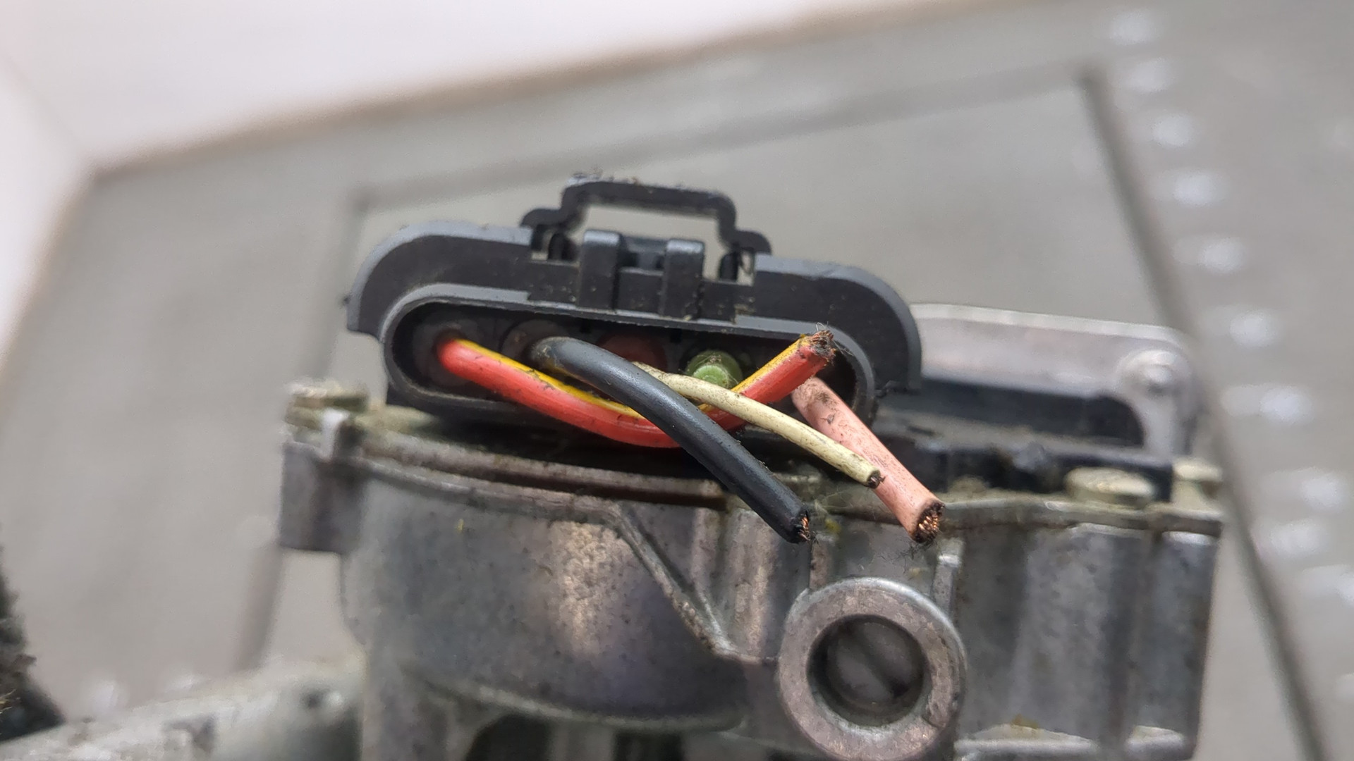 Трапеция стеклоочистителей